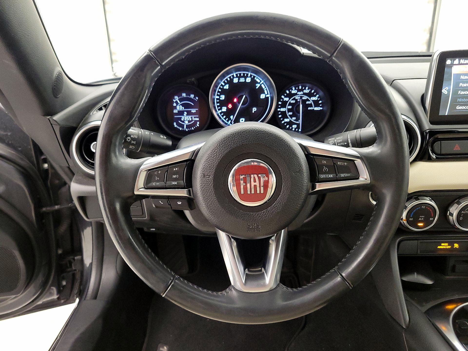 Thumbnail: 2019 Fiat 124 Spider - 10