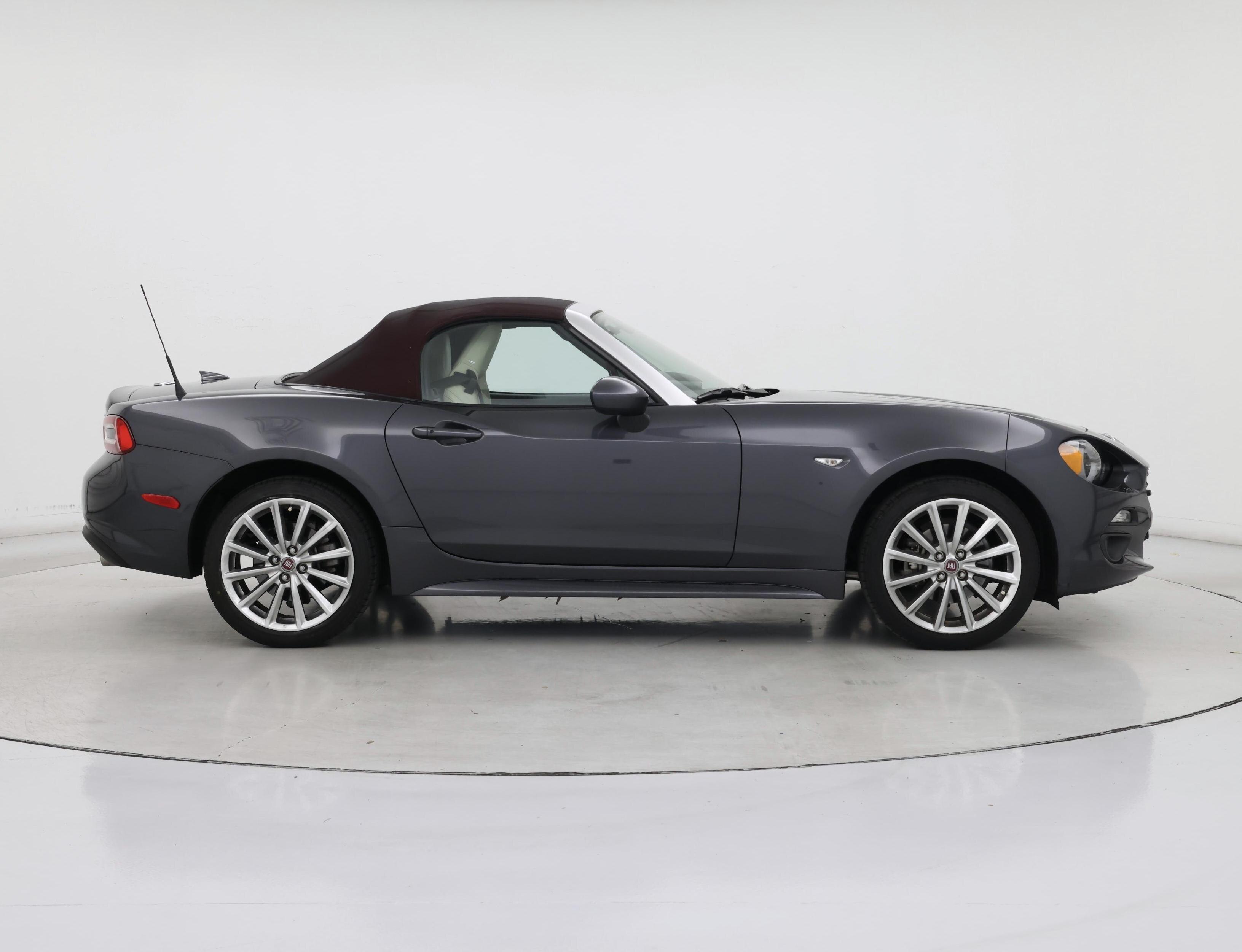 Thumbnail: 2019 Fiat 124 Spider - 7