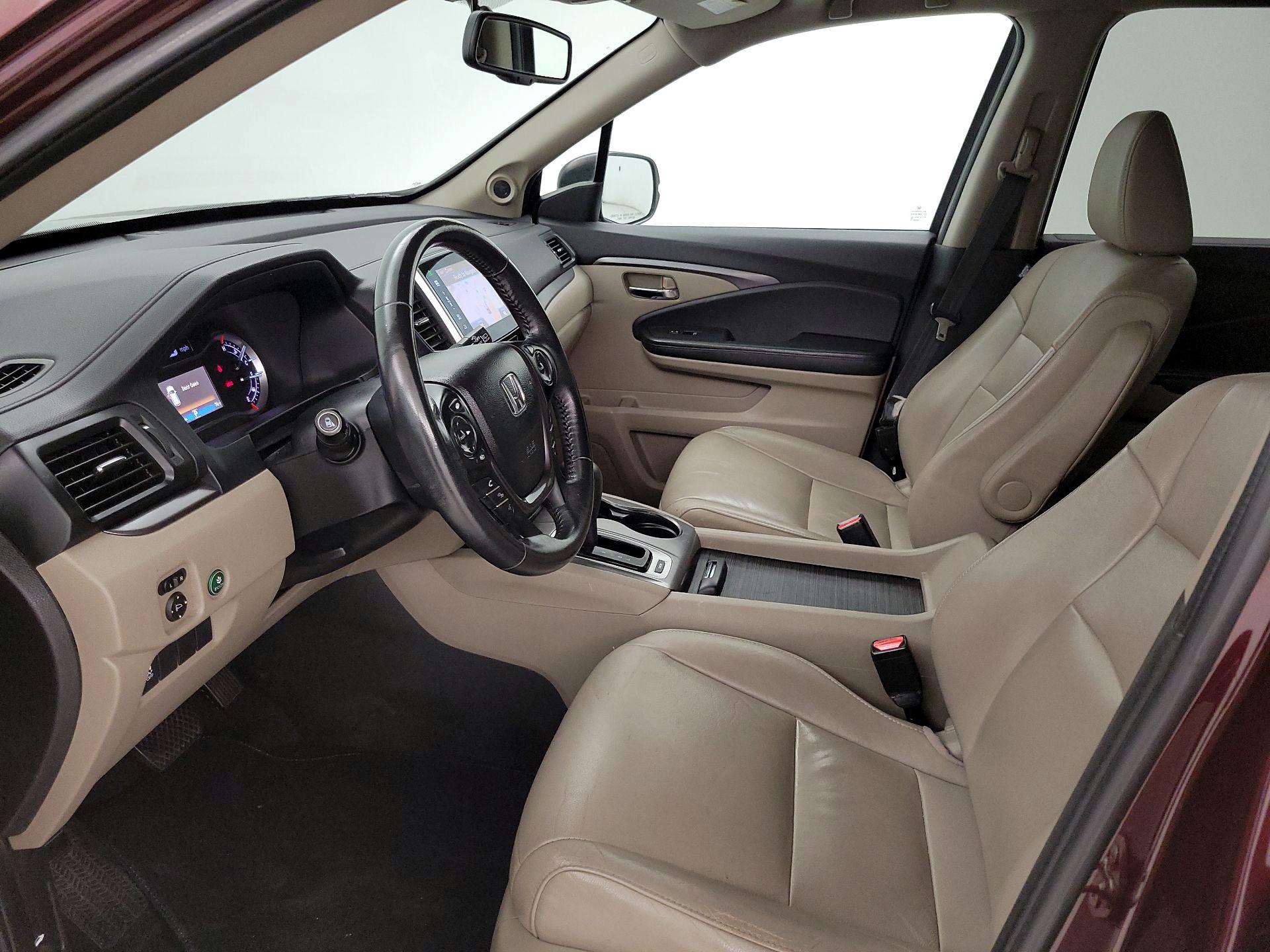 Thumbnail: 2016 Honda Pilot - 11
