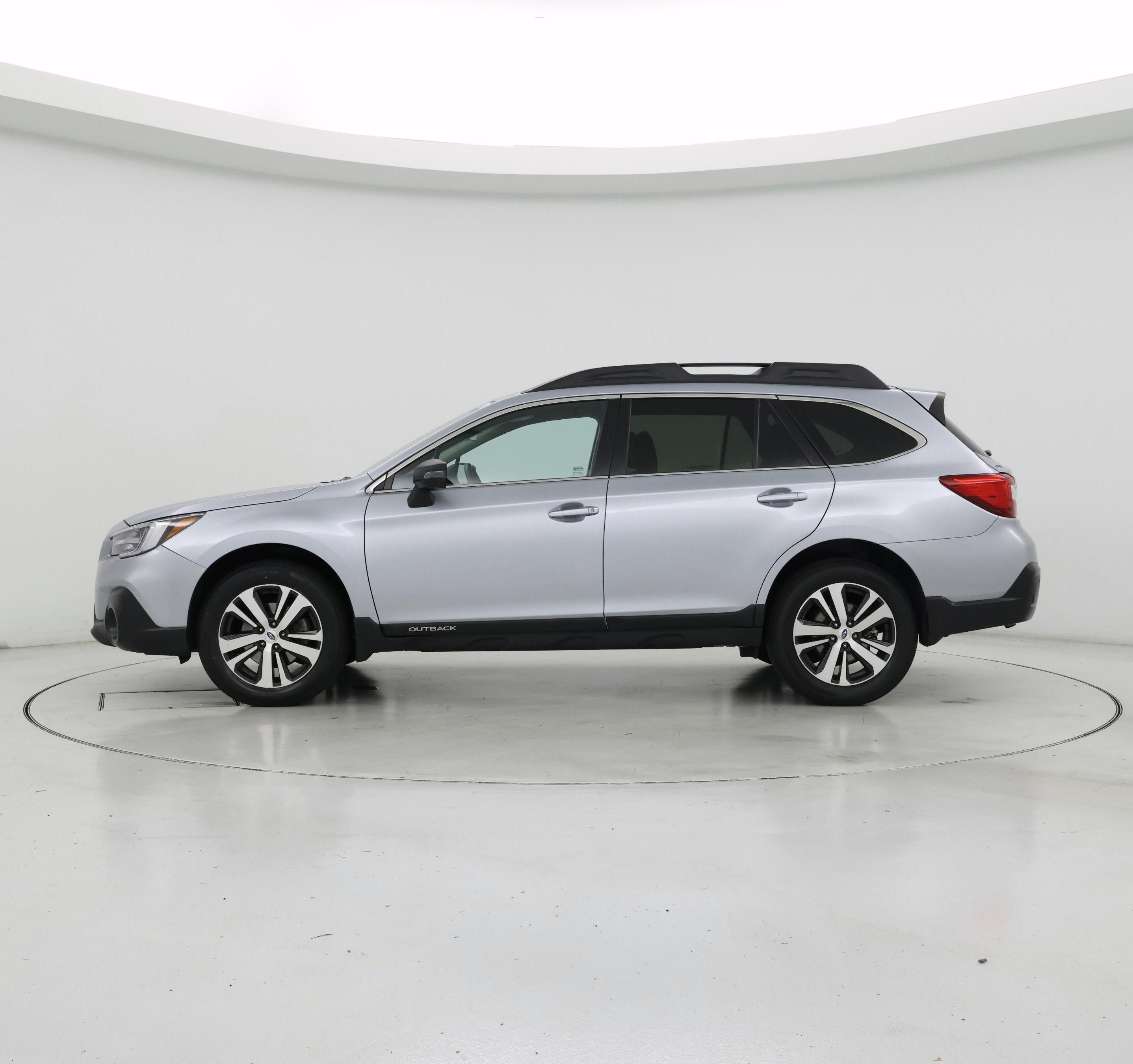 Thumbnail: 2018 Subaru Outback - 3