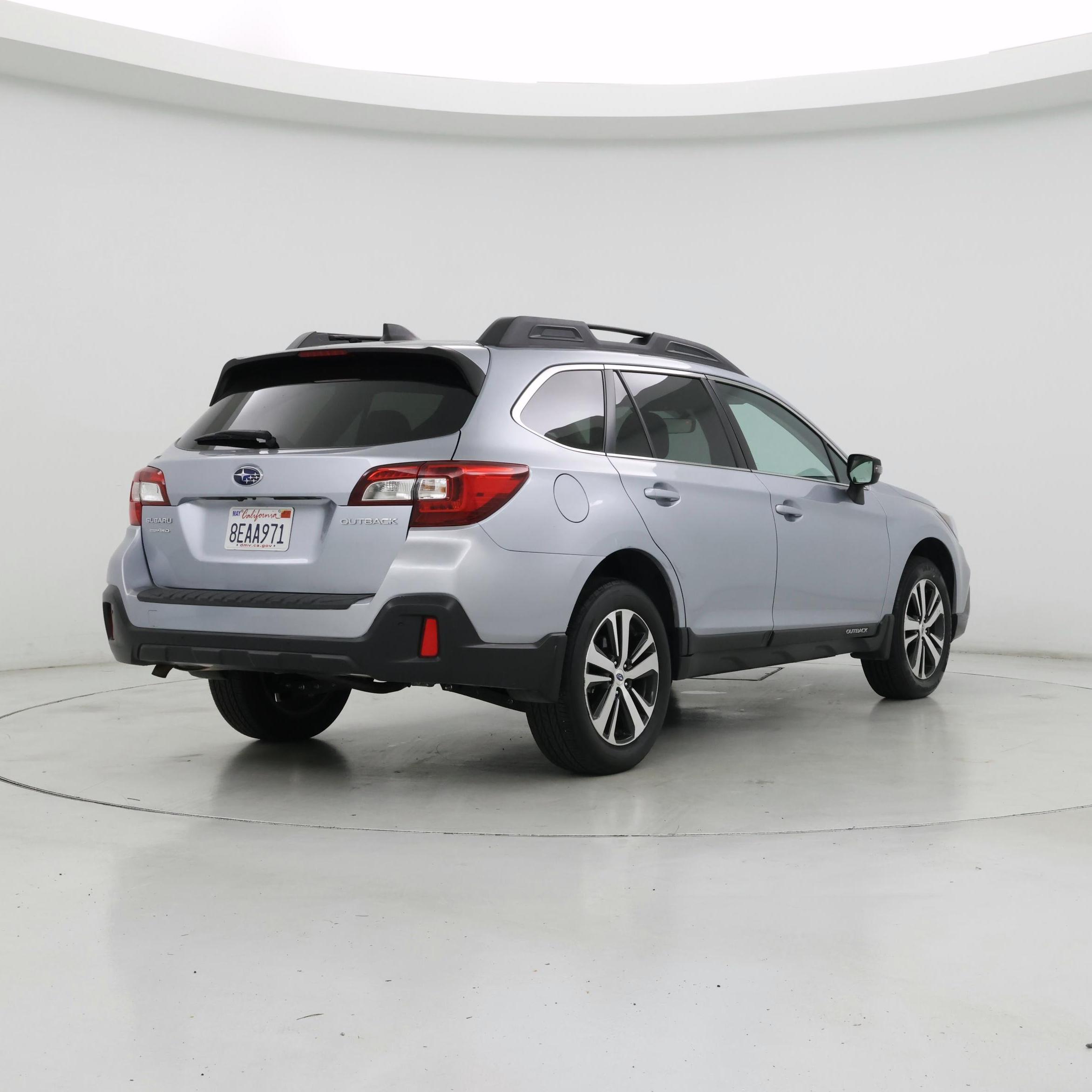 Thumbnail: 2018 Subaru Outback - 8