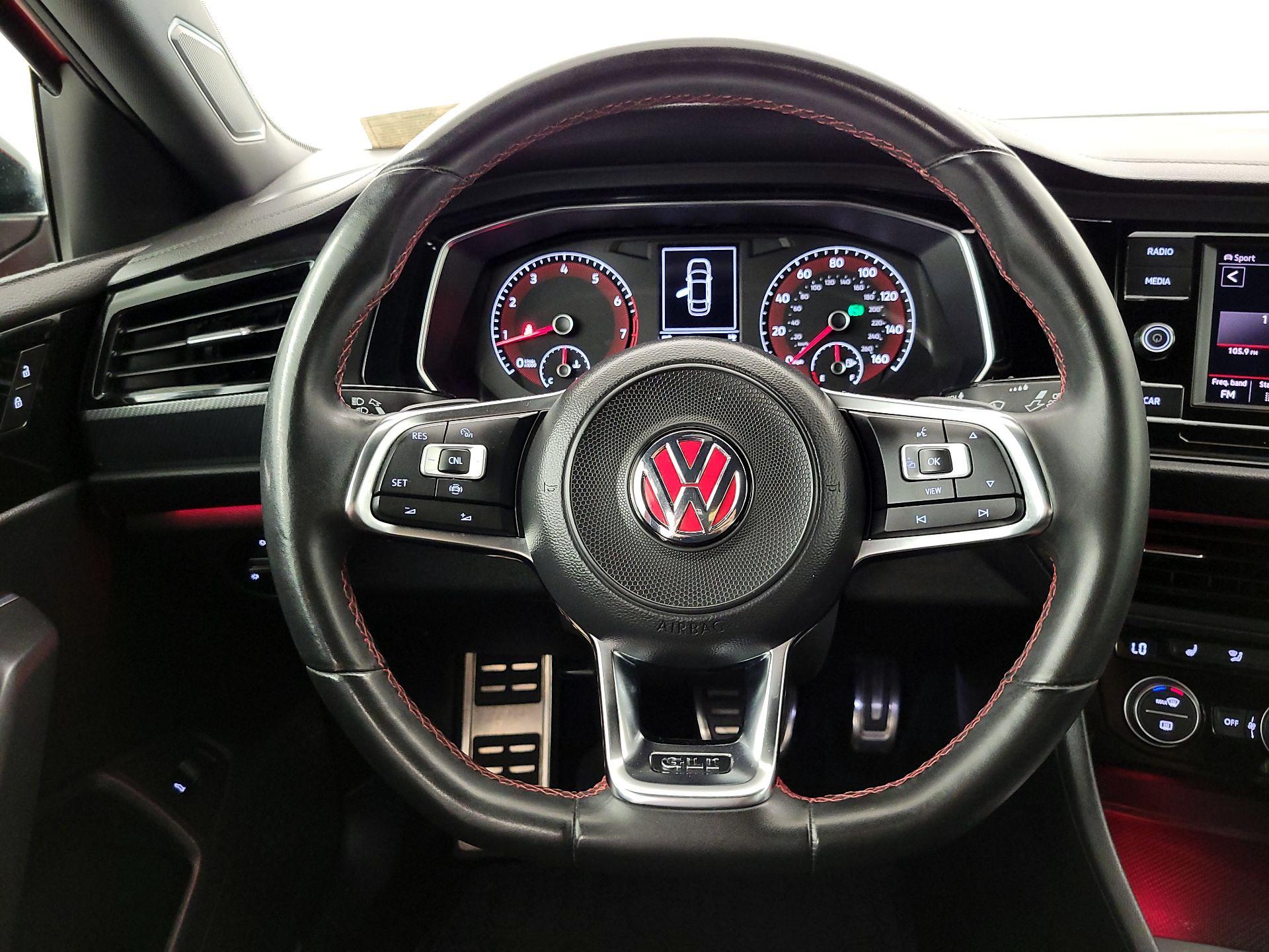 Thumbnail: 2019 Volkswagen Jetta - 10