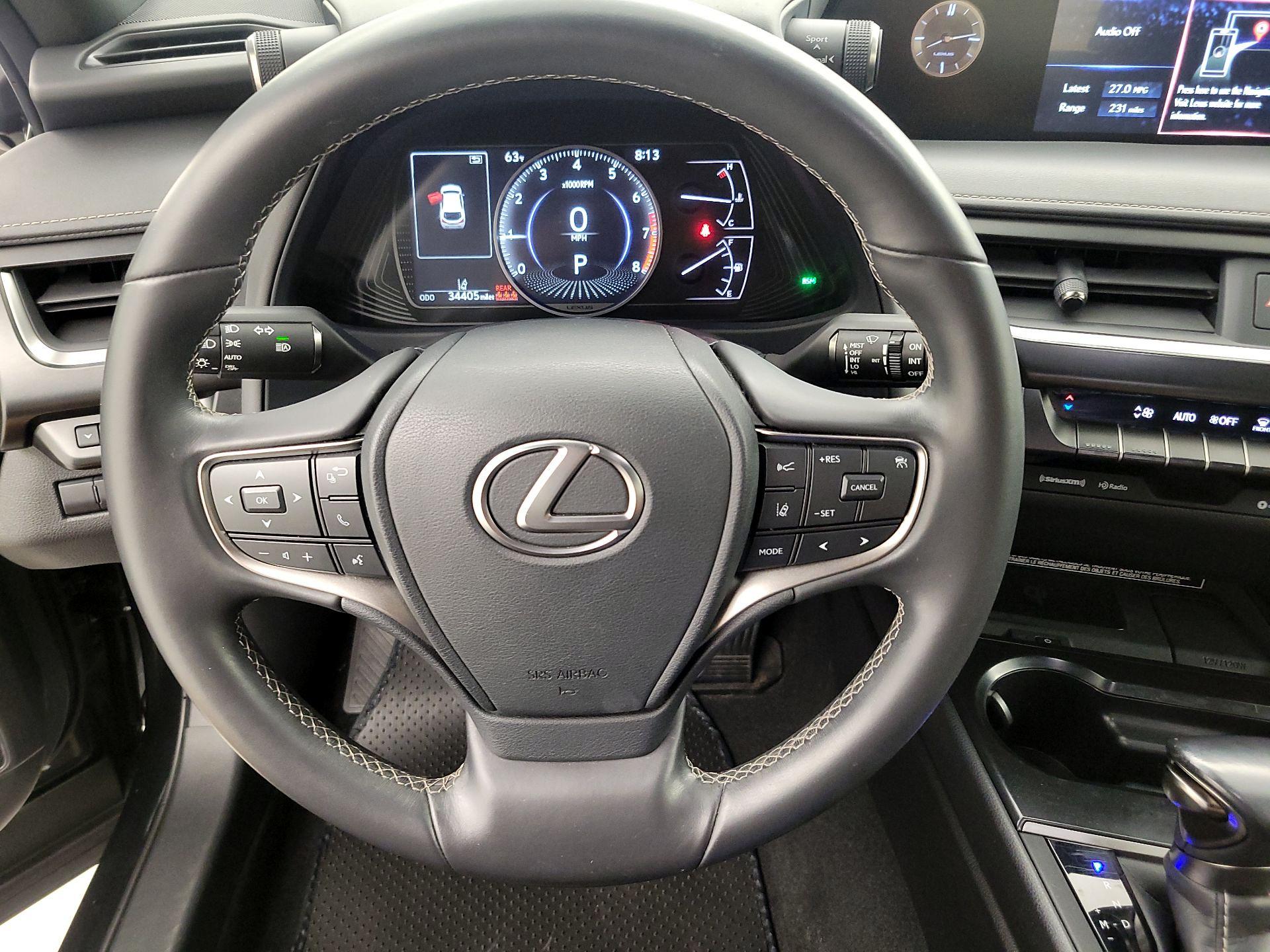 Thumbnail: 2021 Lexus UX - 10