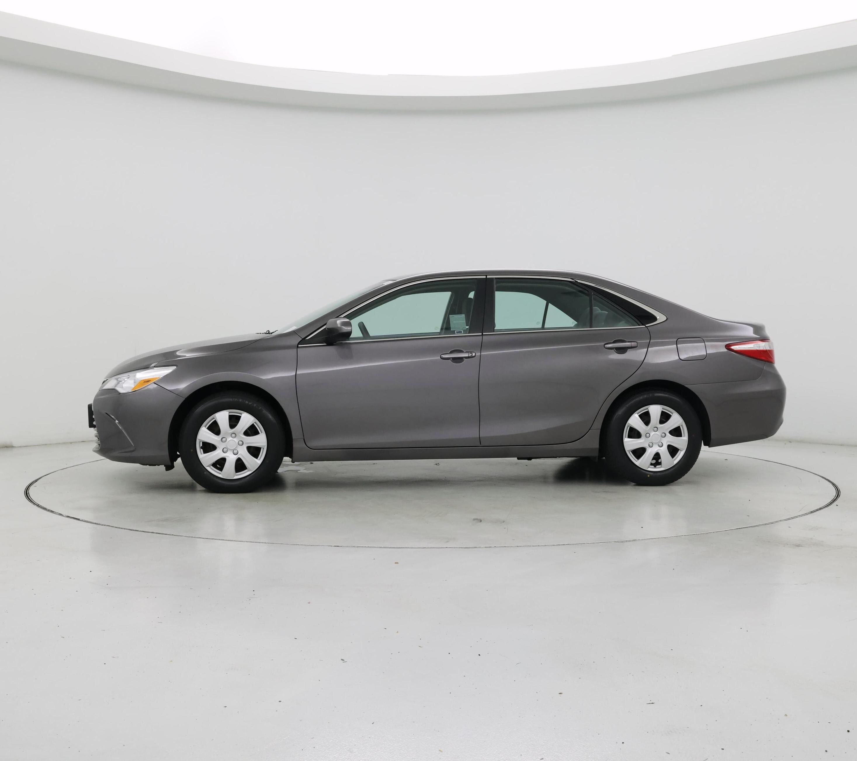 Thumbnail: 2017 Toyota Camry - 3