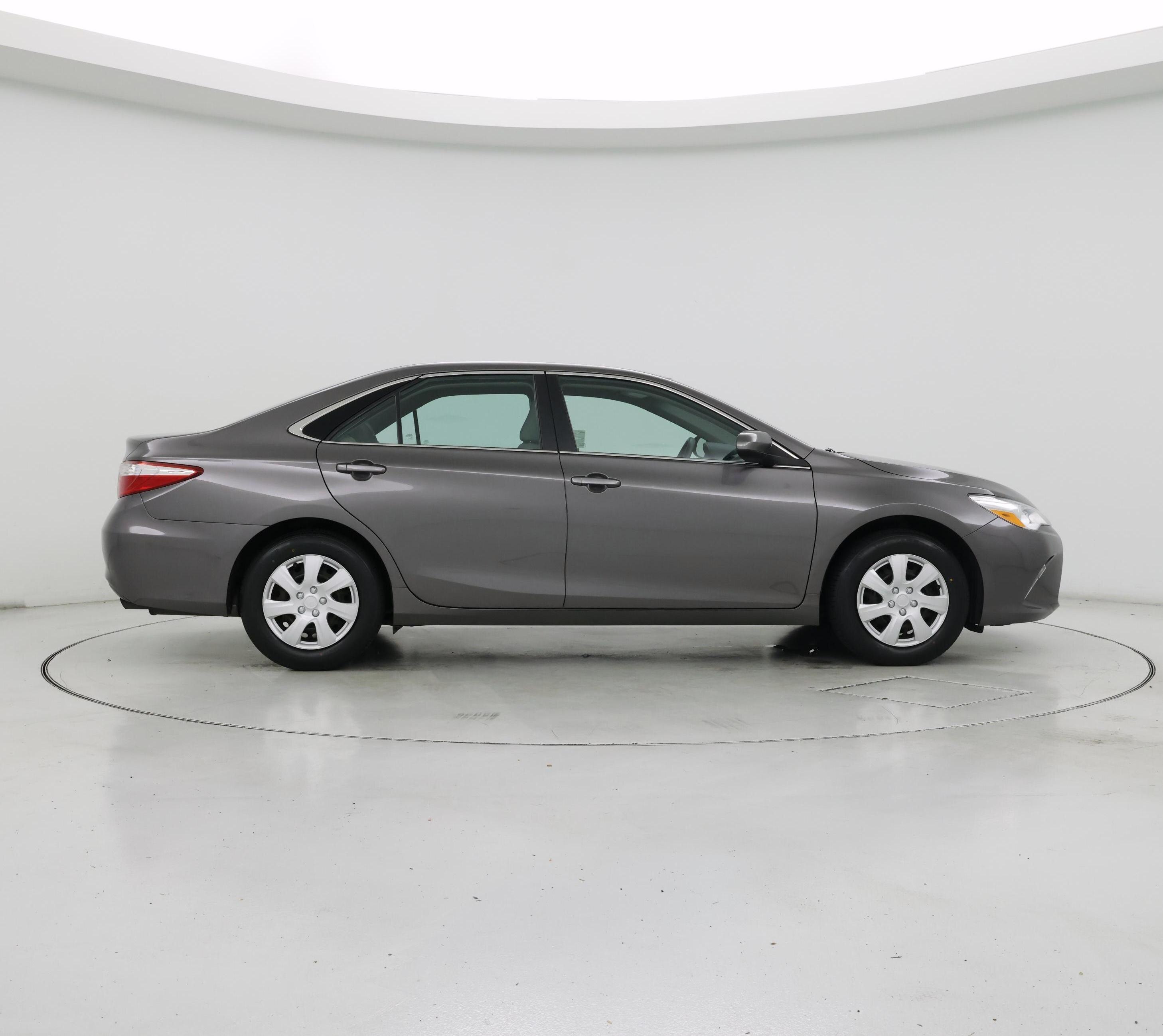 Thumbnail: 2017 Toyota Camry - 7