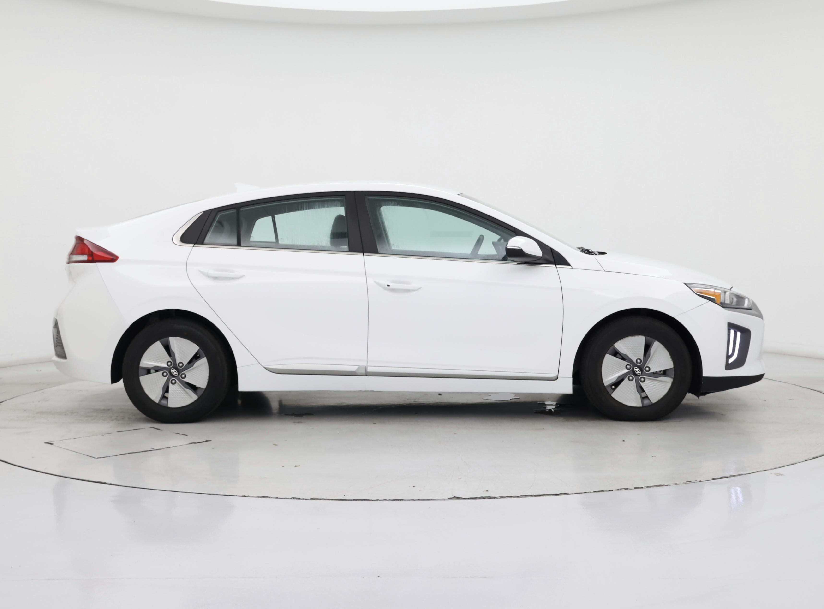 Thumbnail: 2022 Hyundai Ioniq - 7