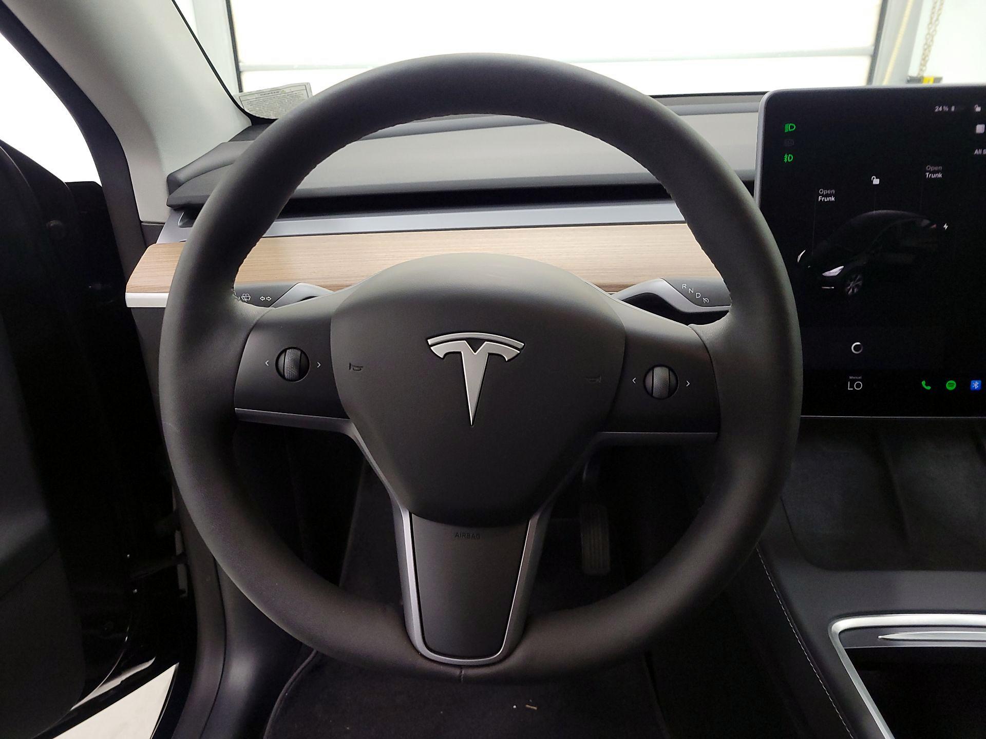 Thumbnail: 2023 Tesla Model Y - 10