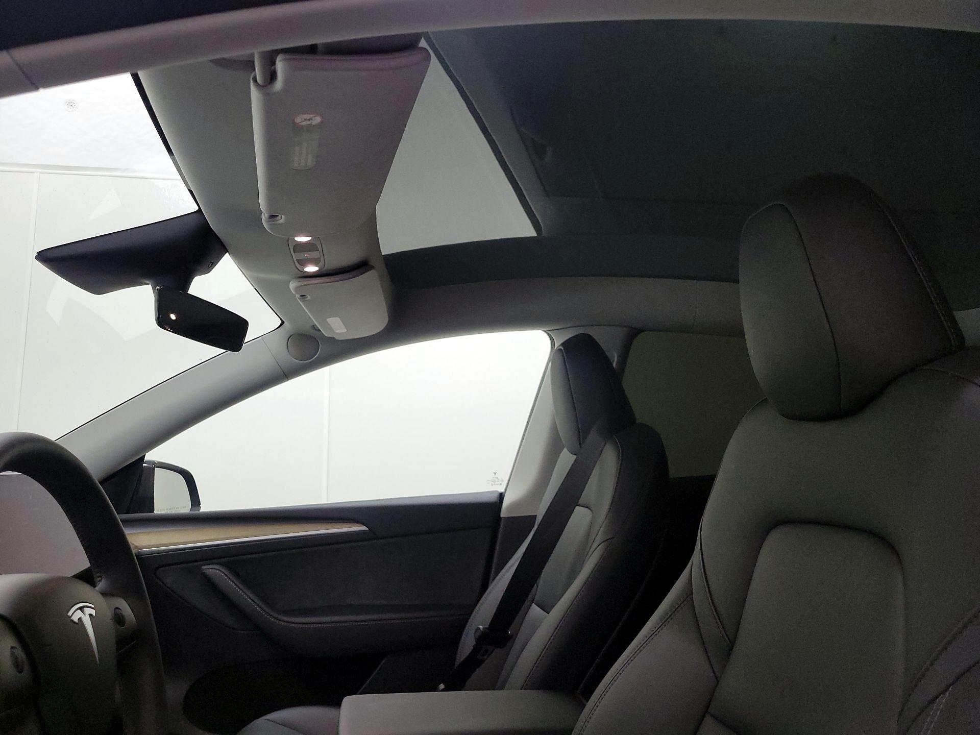Thumbnail: 2023 Tesla Model Y - 16