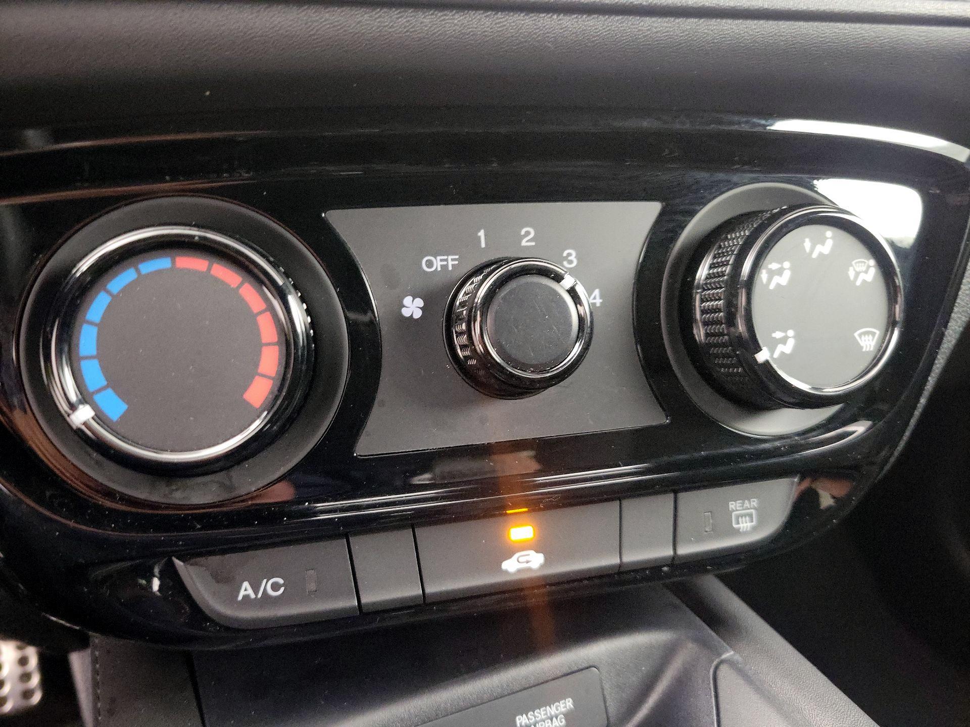 Thumbnail: 2019 Honda HR-V - 16