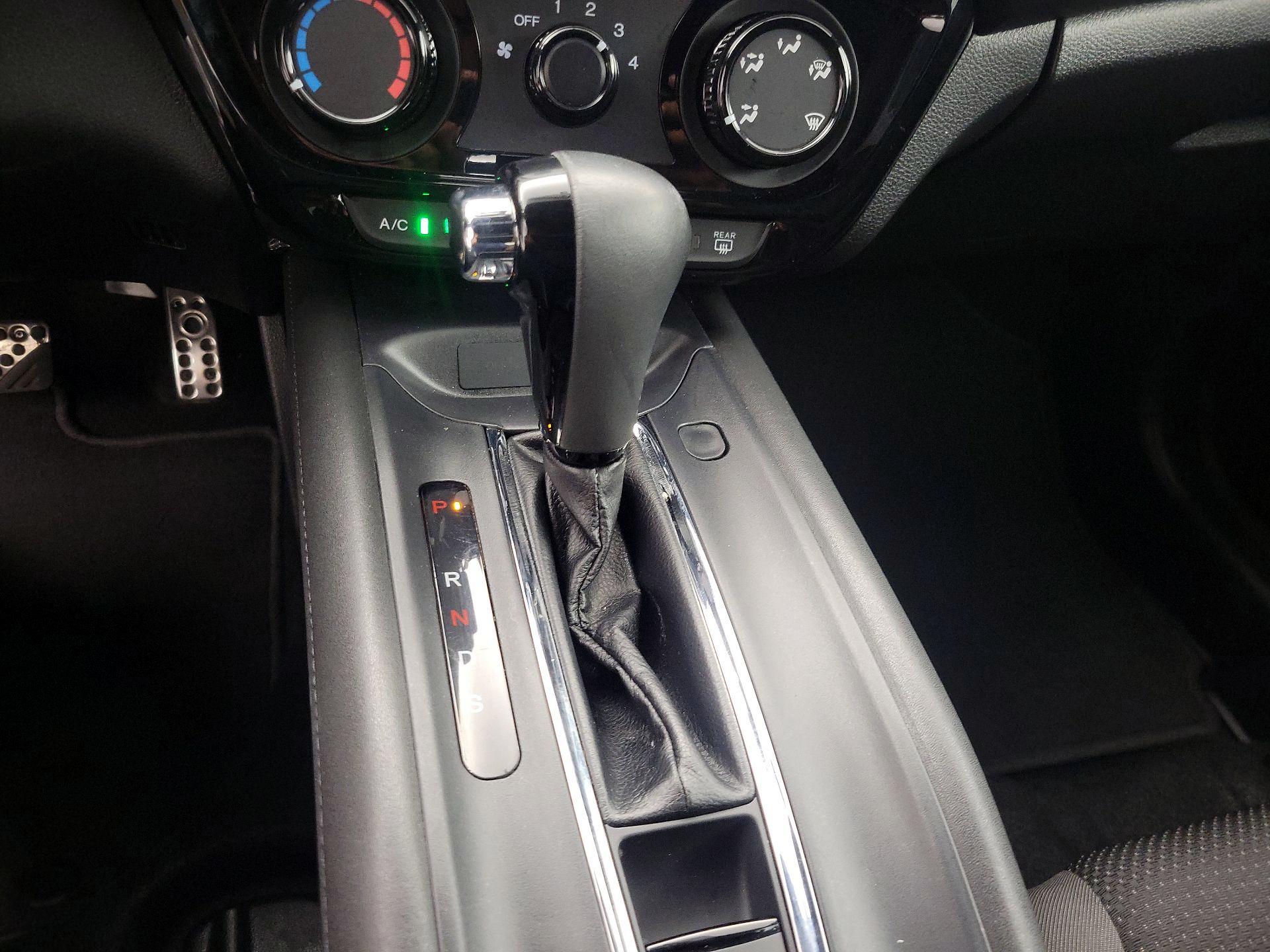 Thumbnail: 2019 Honda HR-V - 17