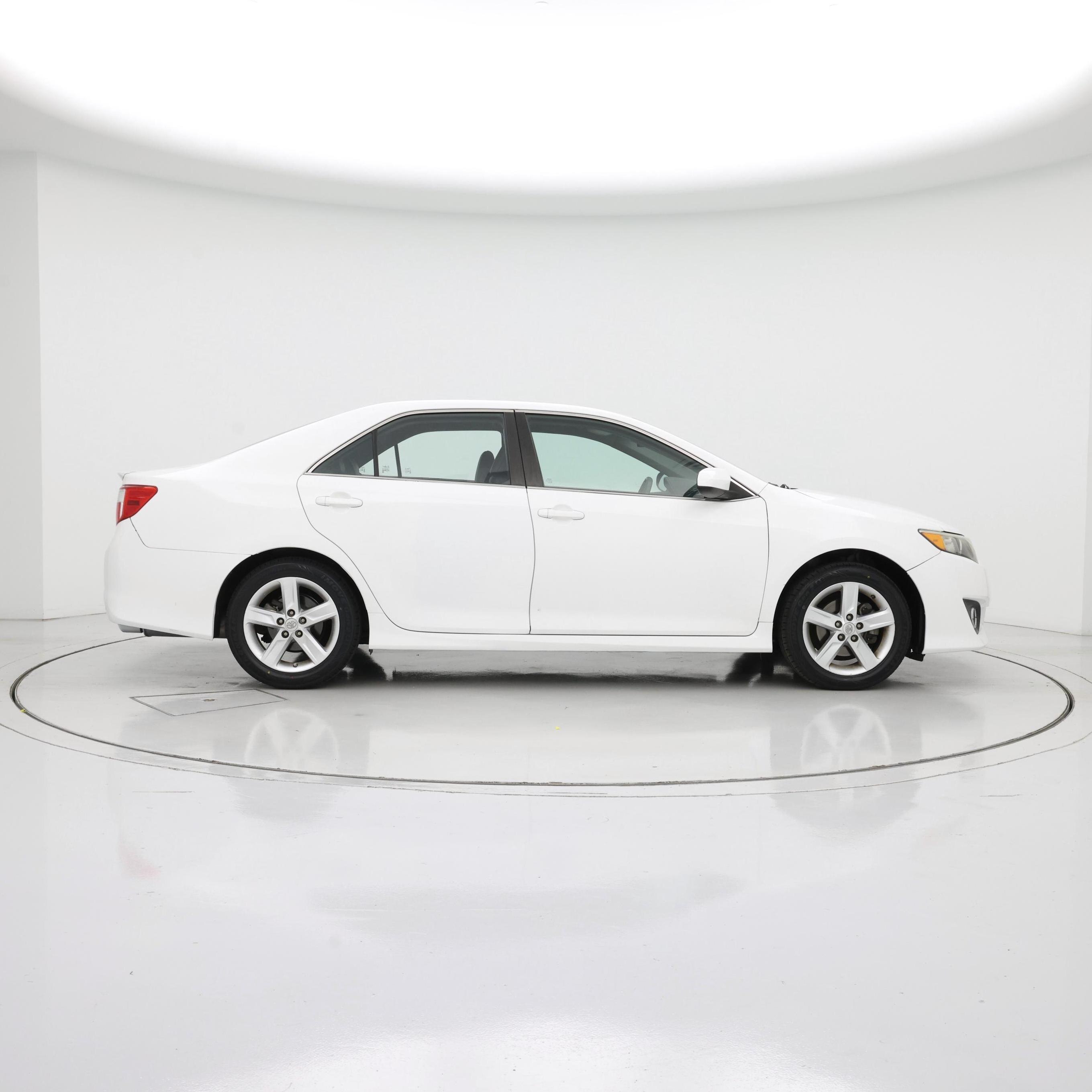 Thumbnail: 2014 Toyota Camry - 7