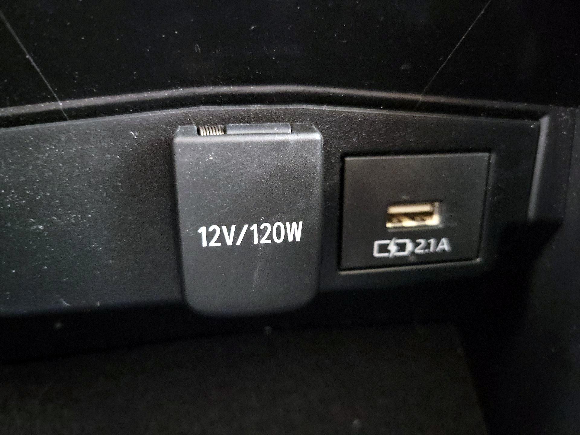 Thumbnail: 2021 Toyota Corolla - 18