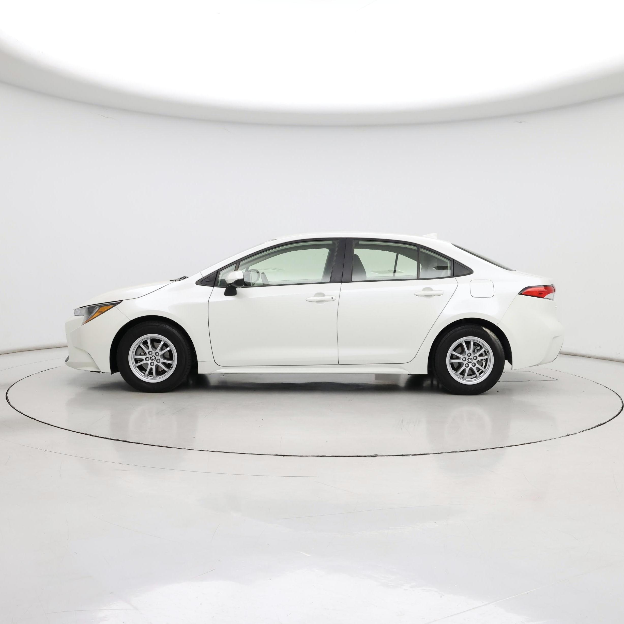 Thumbnail: 2021 Toyota Corolla - 3