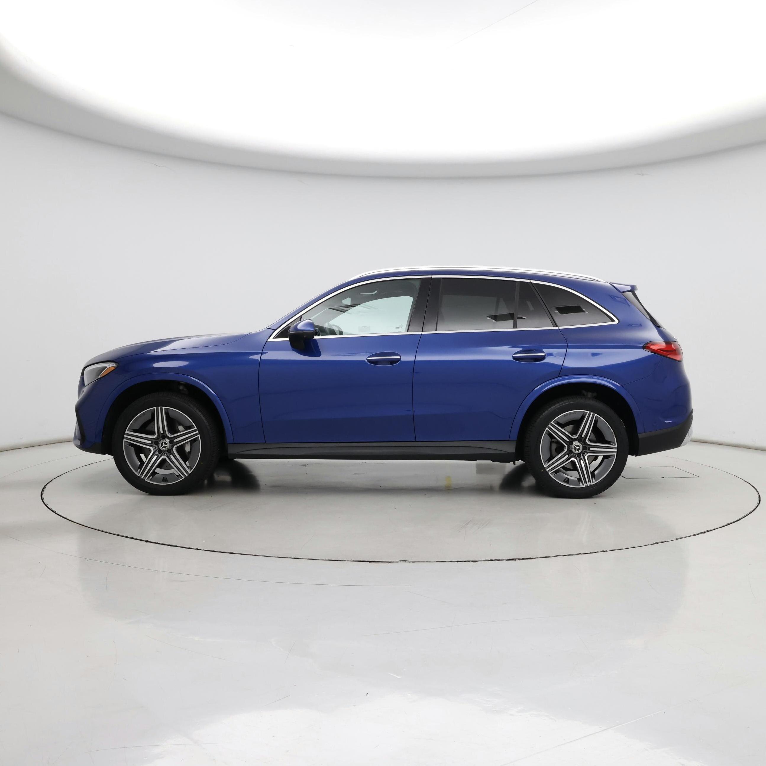Thumbnail: 2023 Mercedes-Benz GLC - 3
