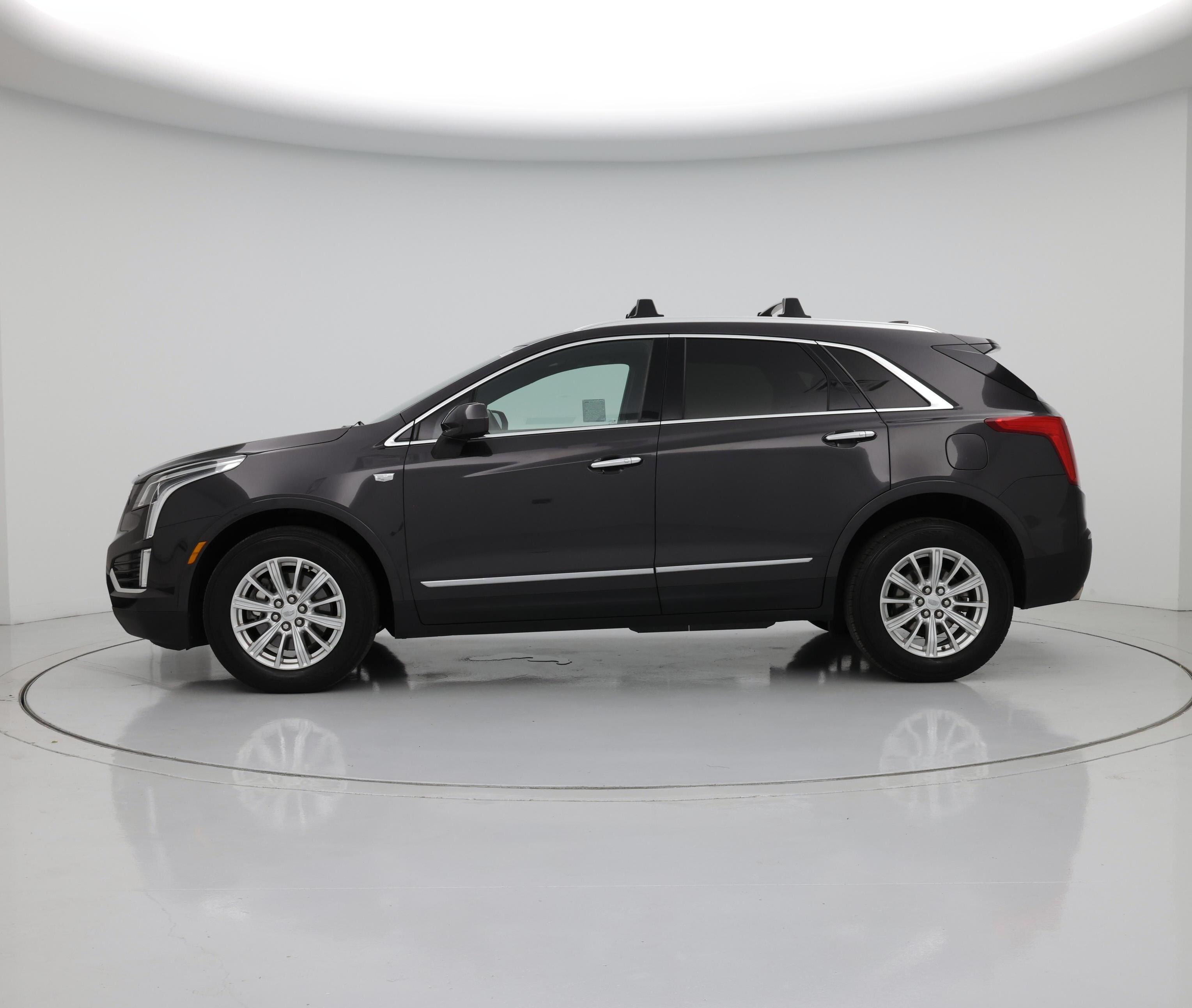Thumbnail: 2017 Cadillac XT5 - 3