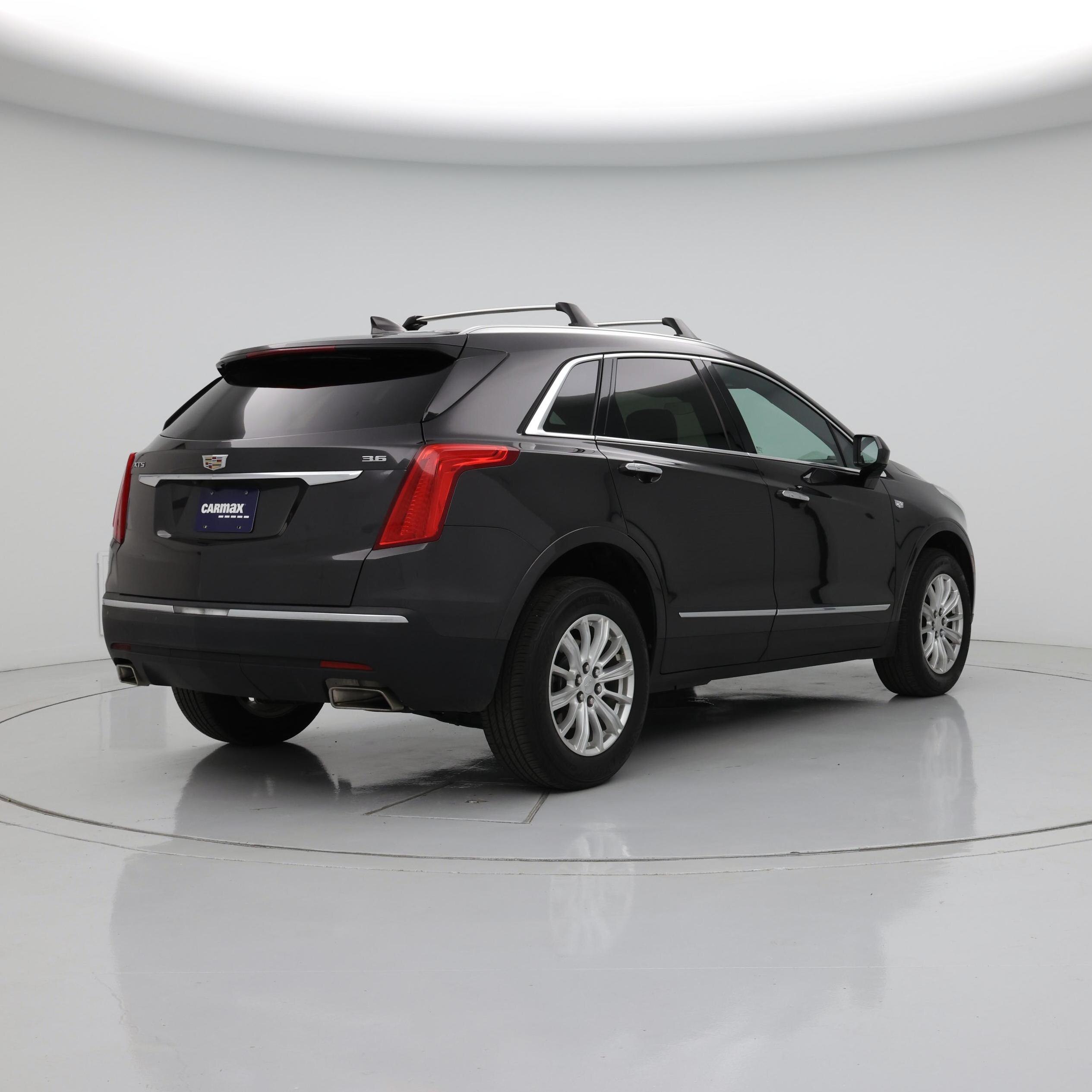 Thumbnail: 2017 Cadillac XT5 - 8