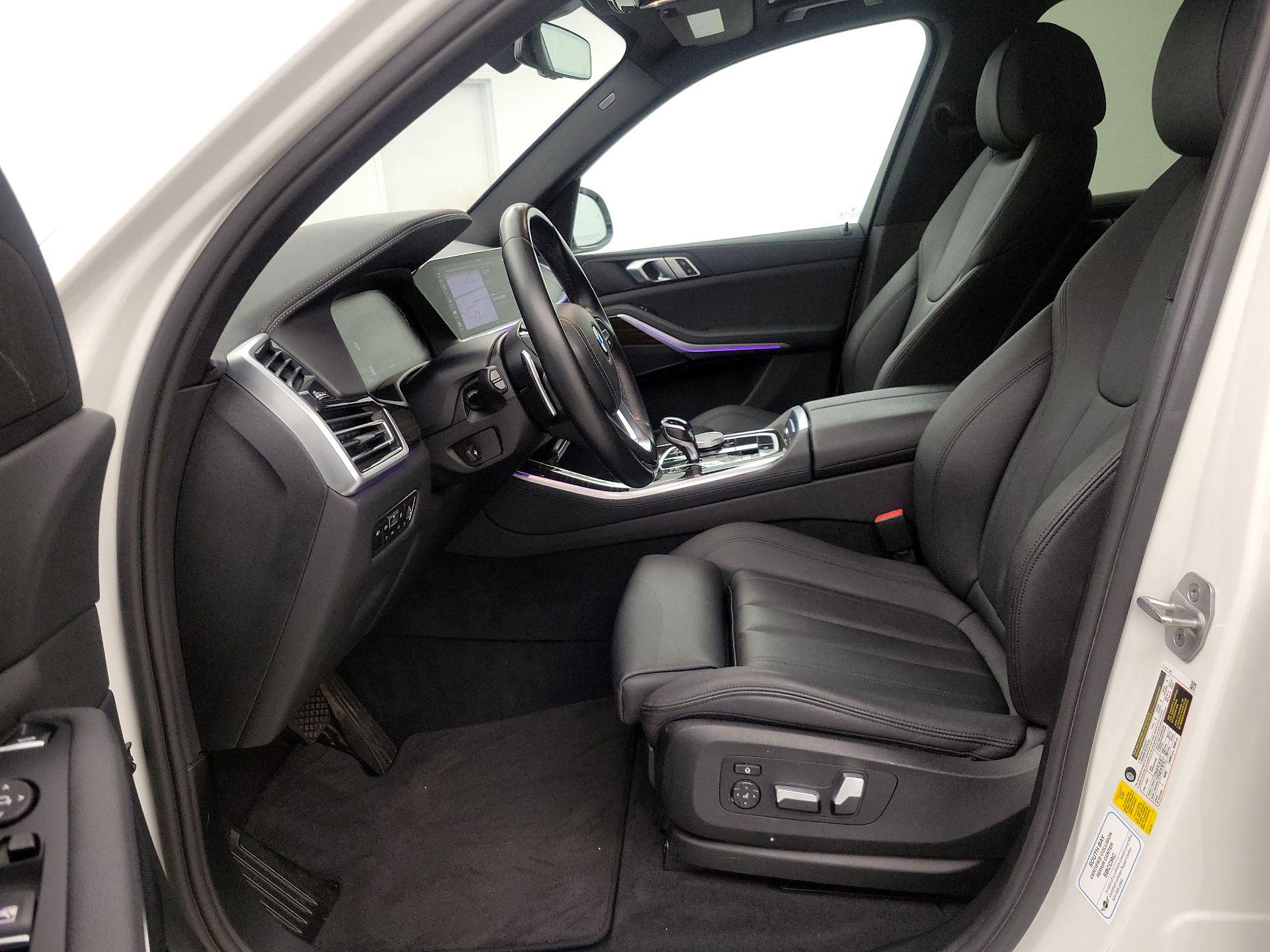 Thumbnail: 2021 BMW X5 - 11