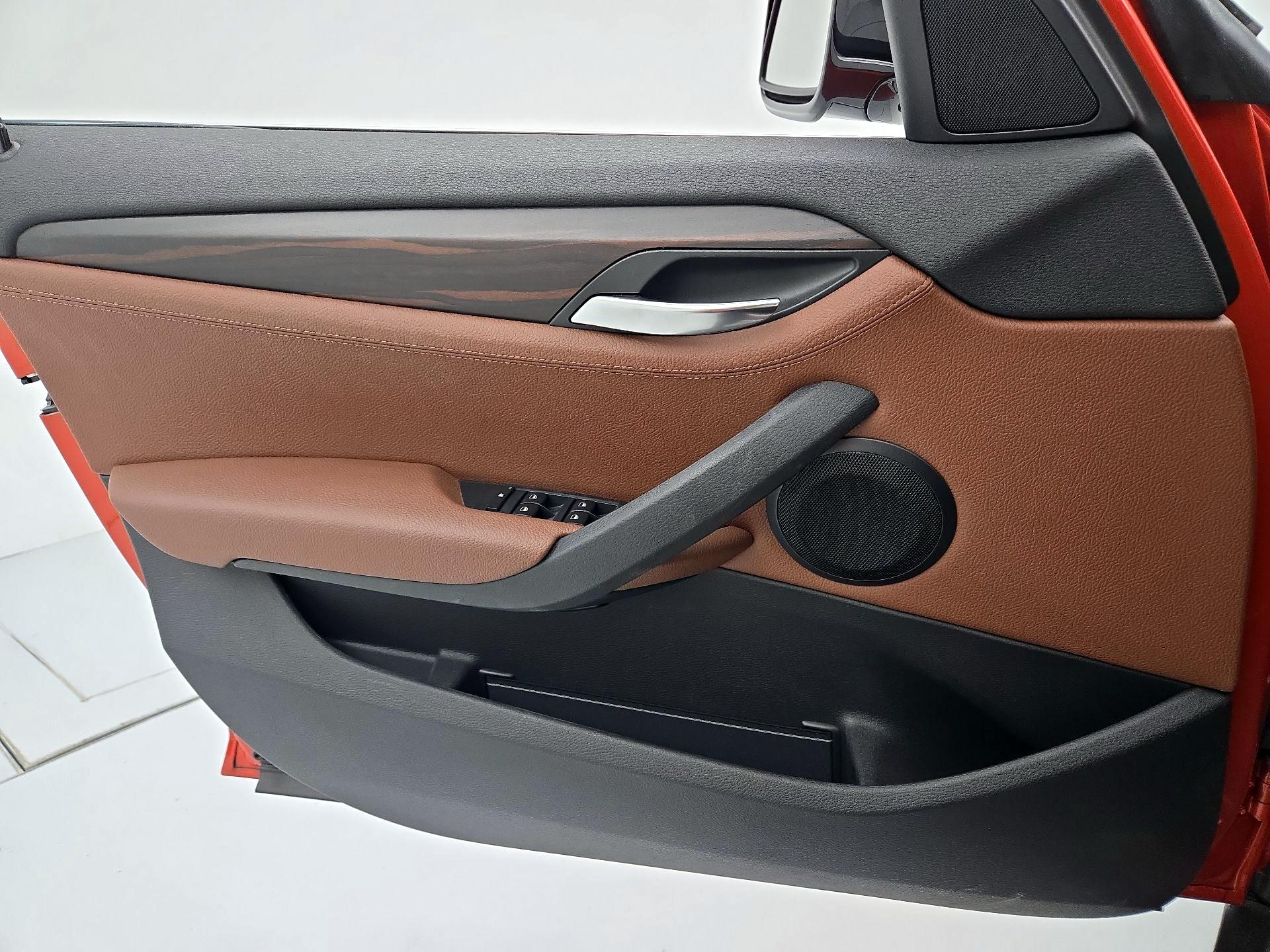 Thumbnail: 2015 BMW X1 - 12