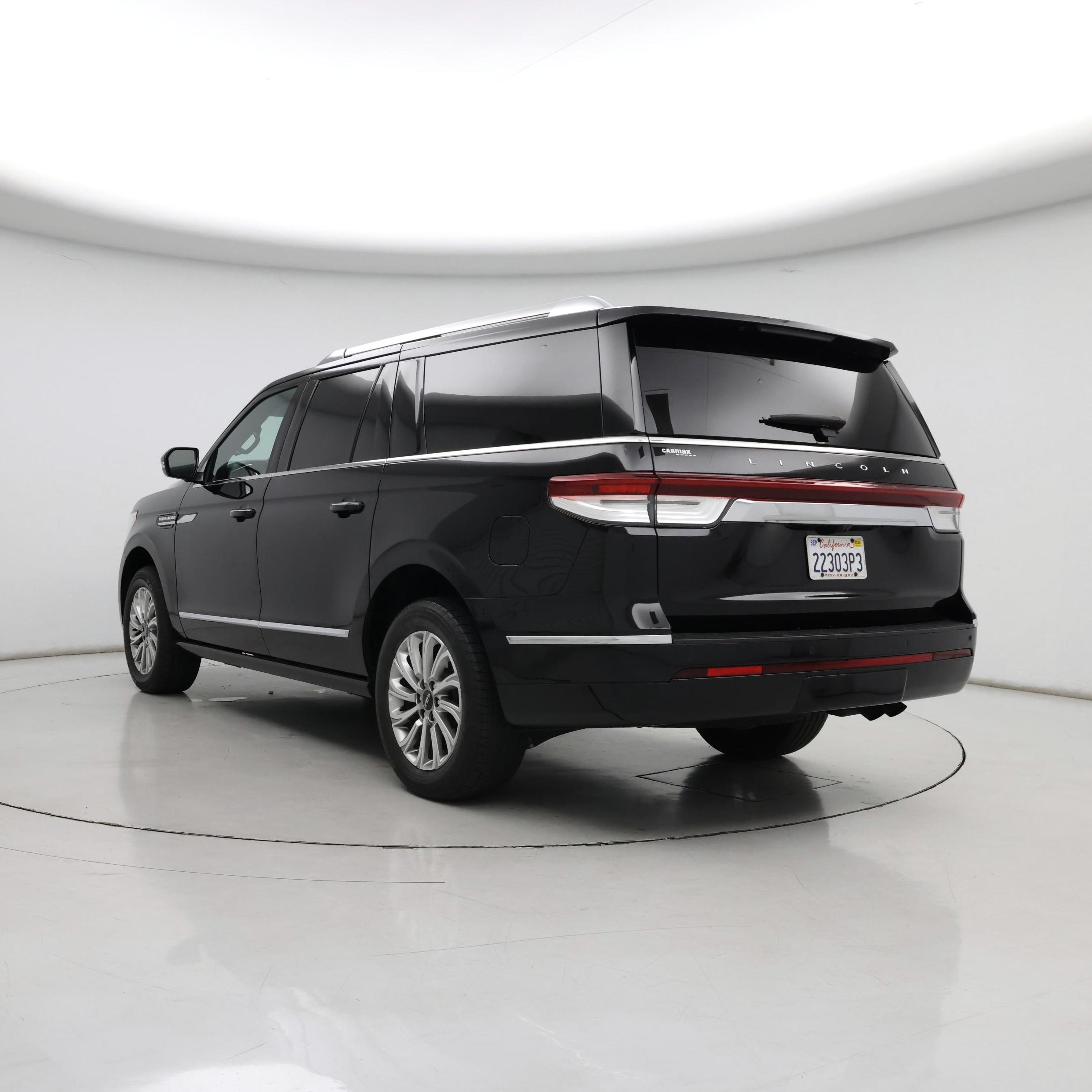 Thumbnail: 2022 Lincoln Navigator L - 2