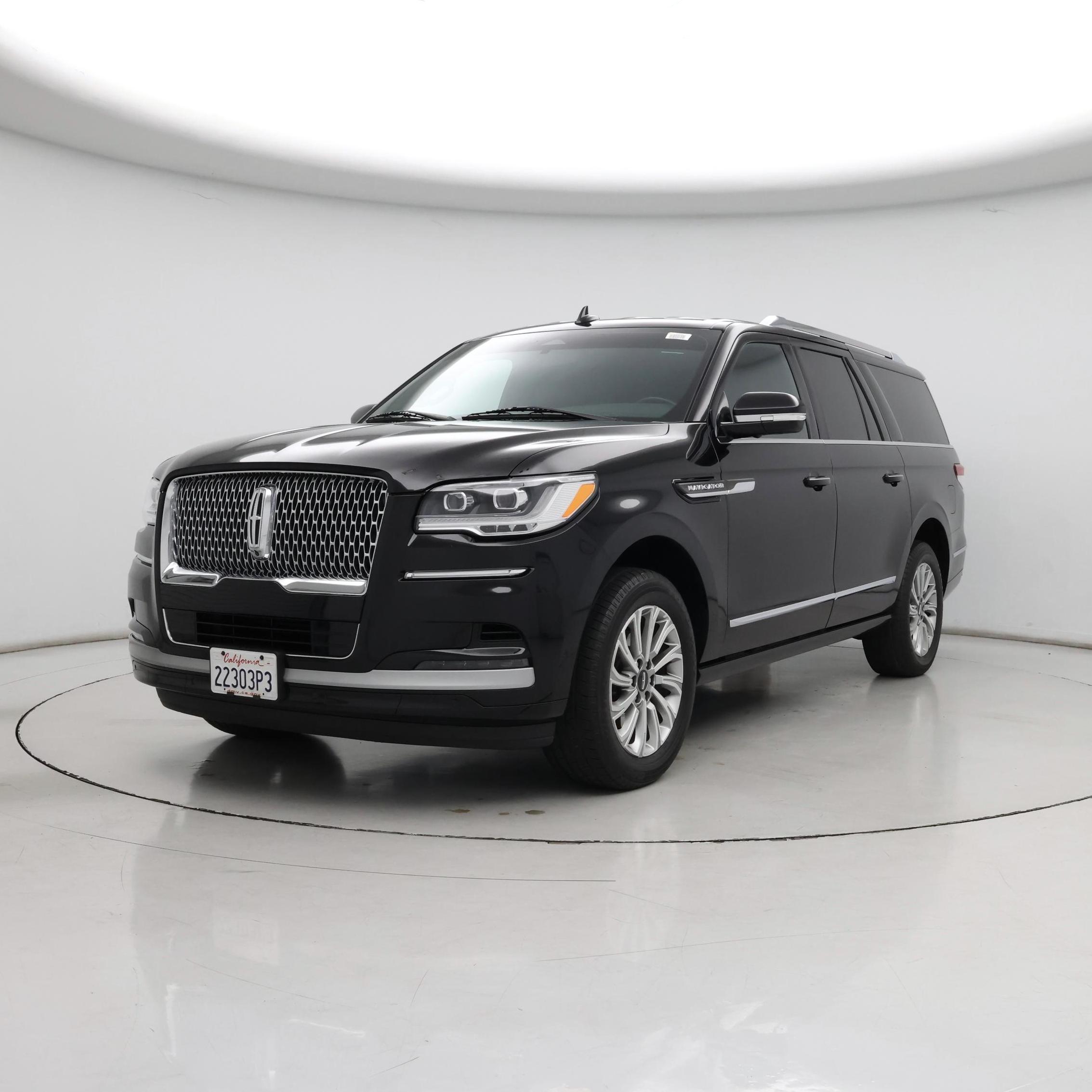 Thumbnail: 2022 Lincoln Navigator L - 4