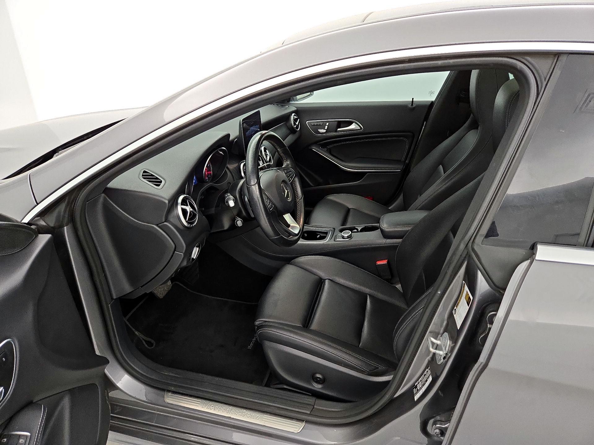 Thumbnail: 2018 Mercedes-Benz CLA - 11