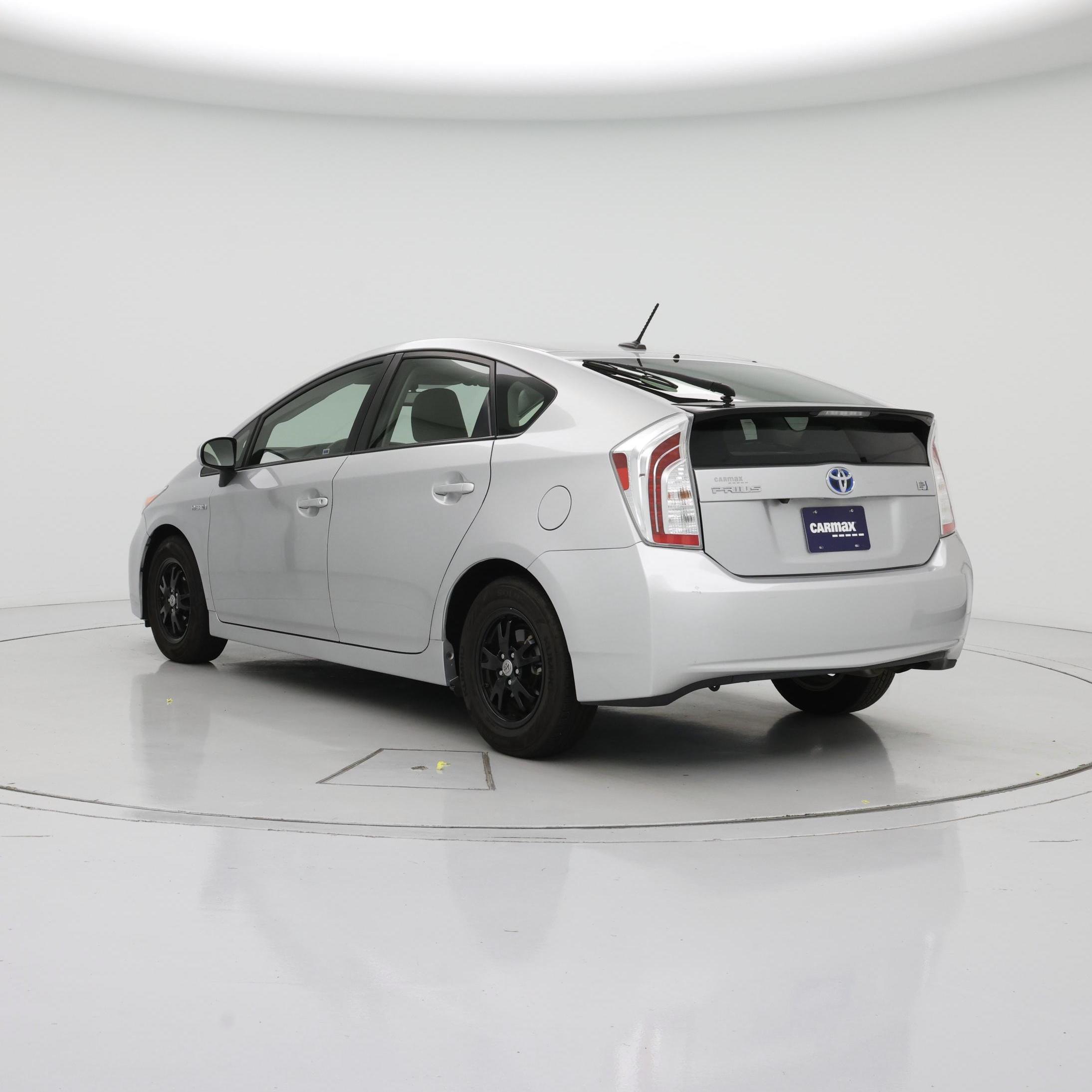 Thumbnail: 2015 Toyota Prius - 2