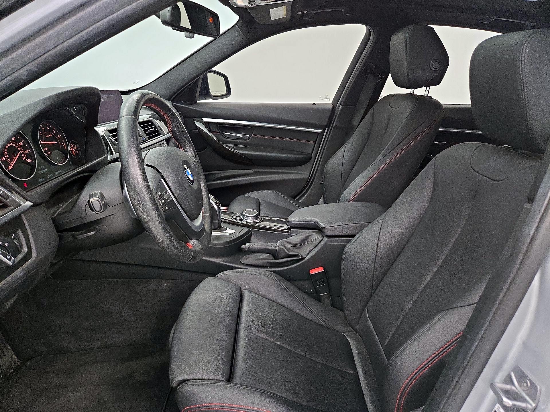 Thumbnail: 2016 BMW 3 Series - 11