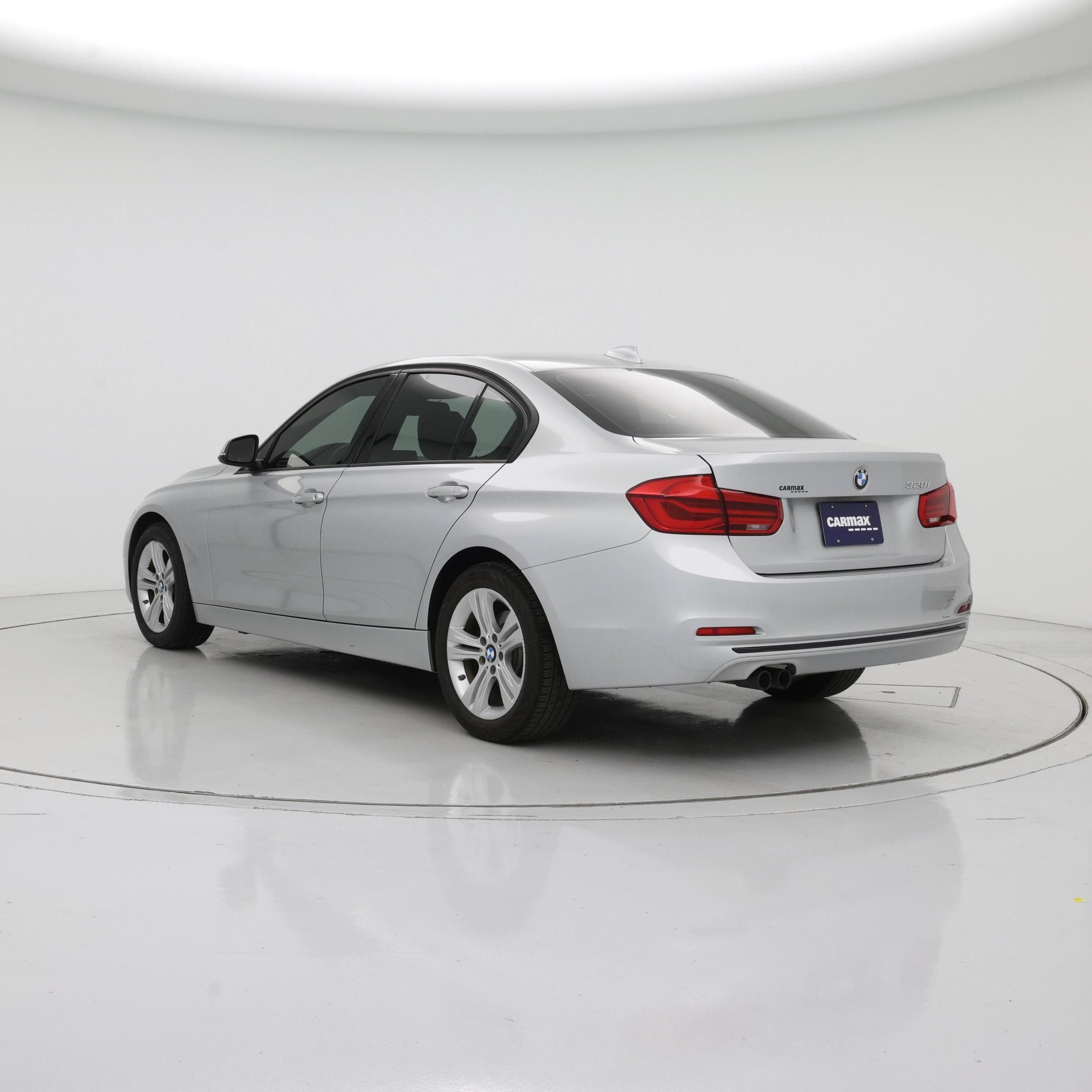 Thumbnail: 2016 BMW 3 Series - 2