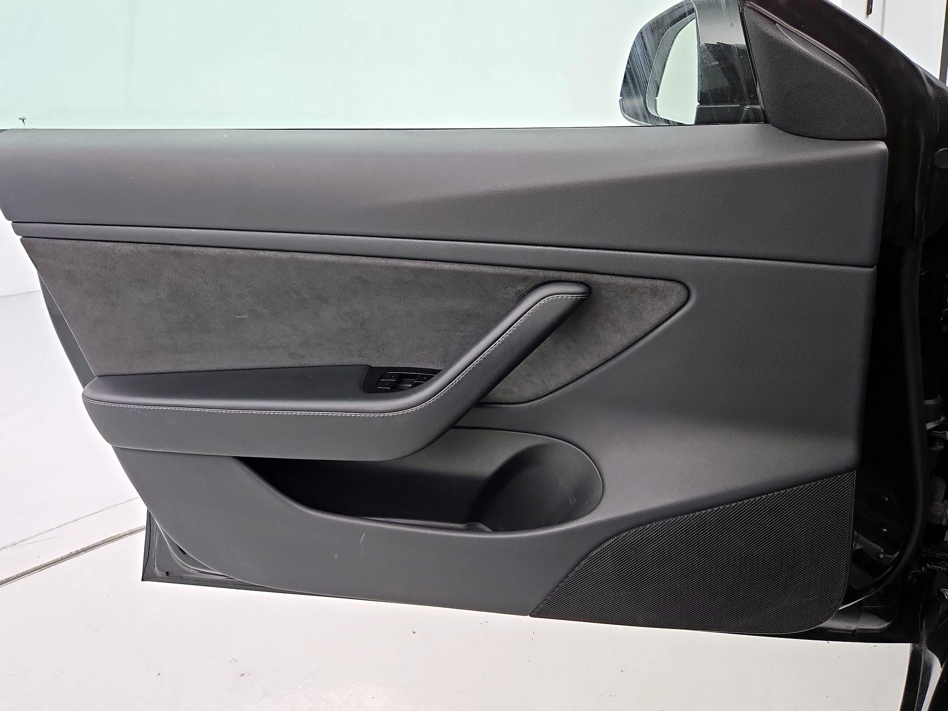 Thumbnail: 2018 Tesla Model 3 - 12