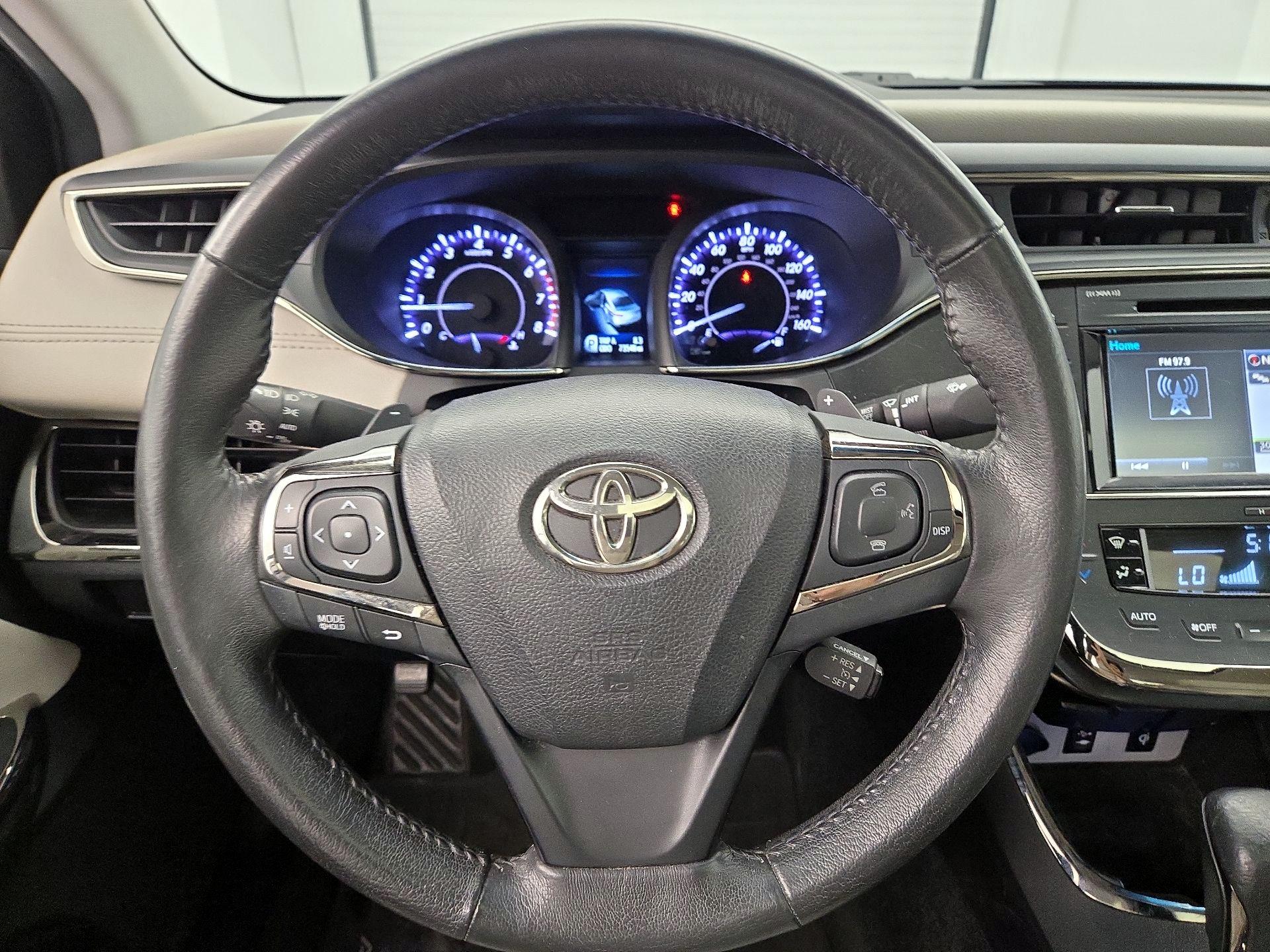 Thumbnail: 2016 Toyota Avalon - 10