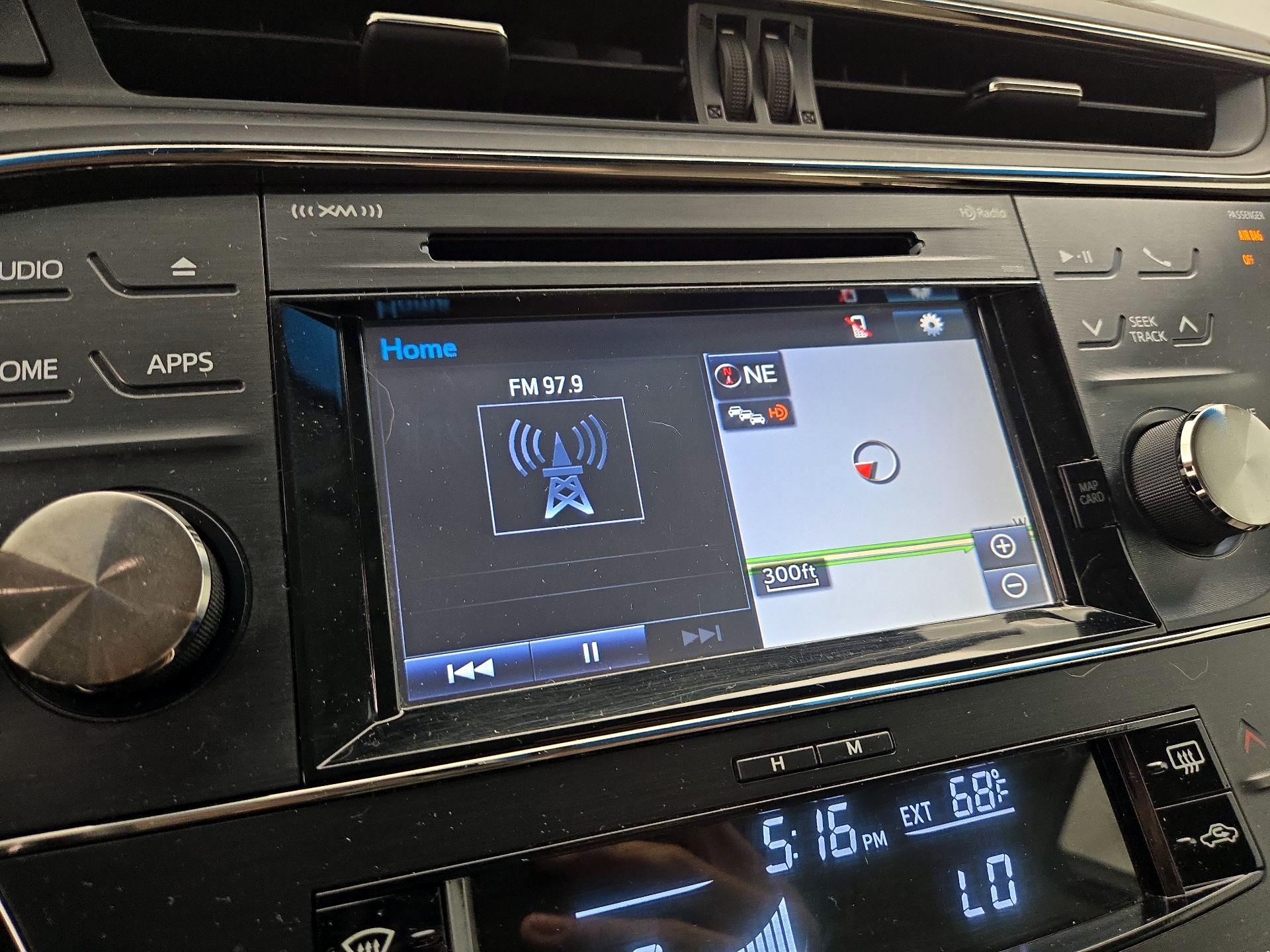 Thumbnail: 2016 Toyota Avalon - 14