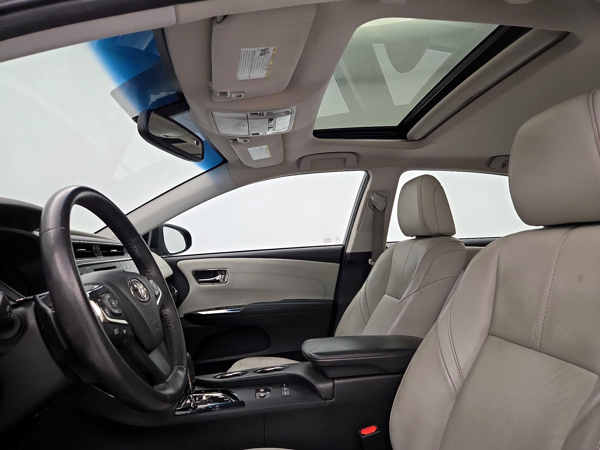Thumbnail: 2016 Toyota Avalon - 20