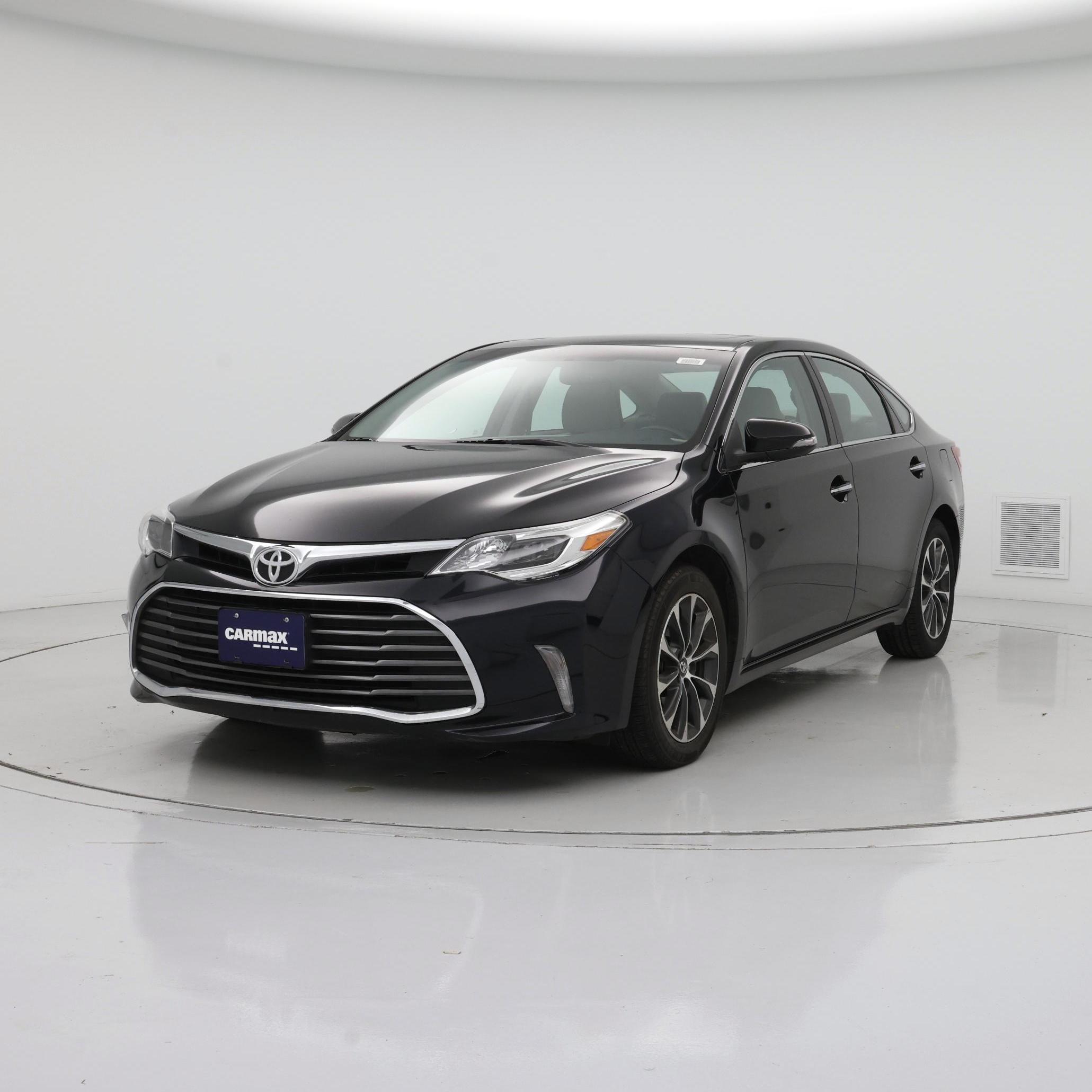 Thumbnail: 2016 Toyota Avalon - 4
