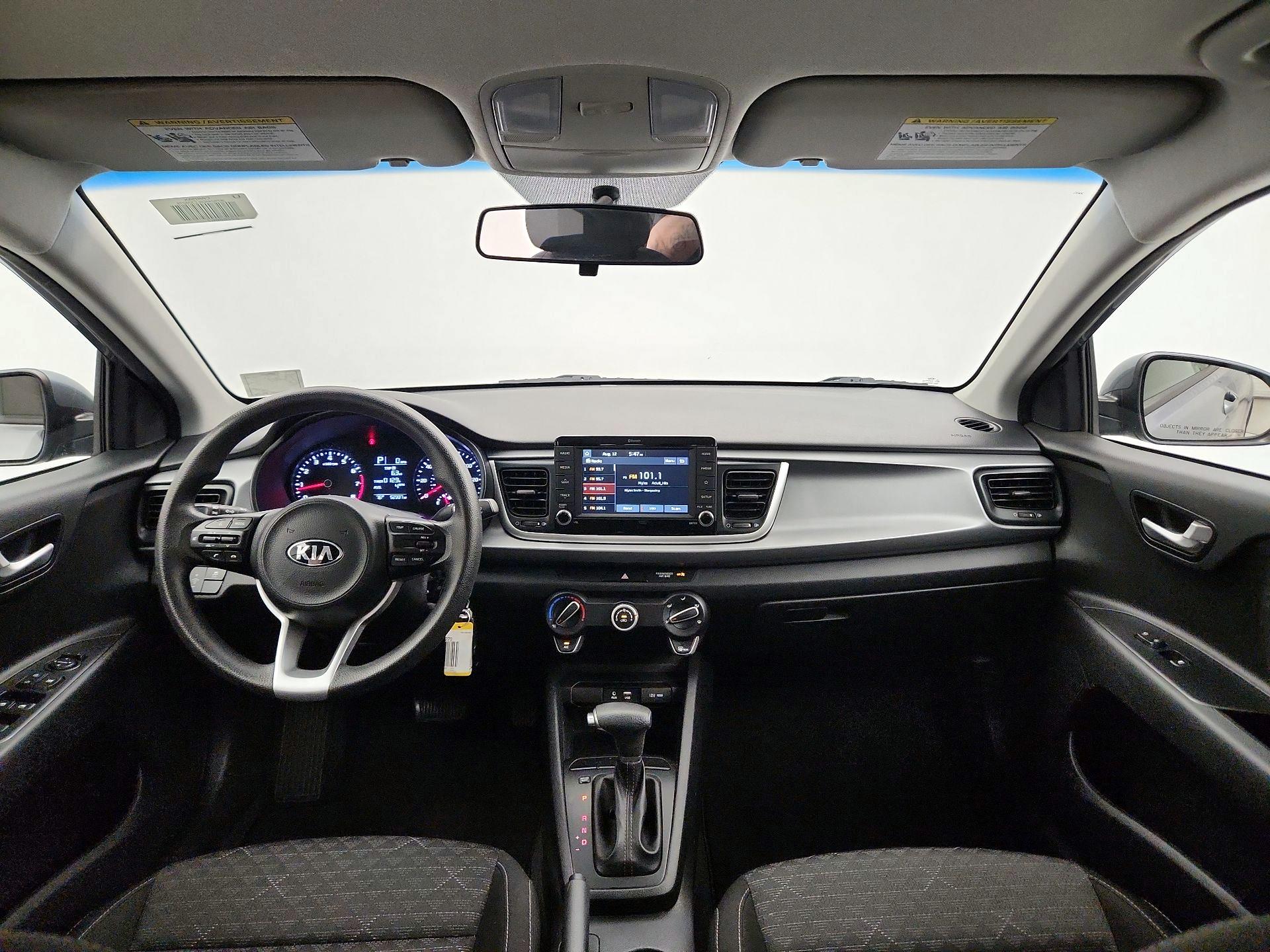 Thumbnail: 2020 Kia Rio - 9