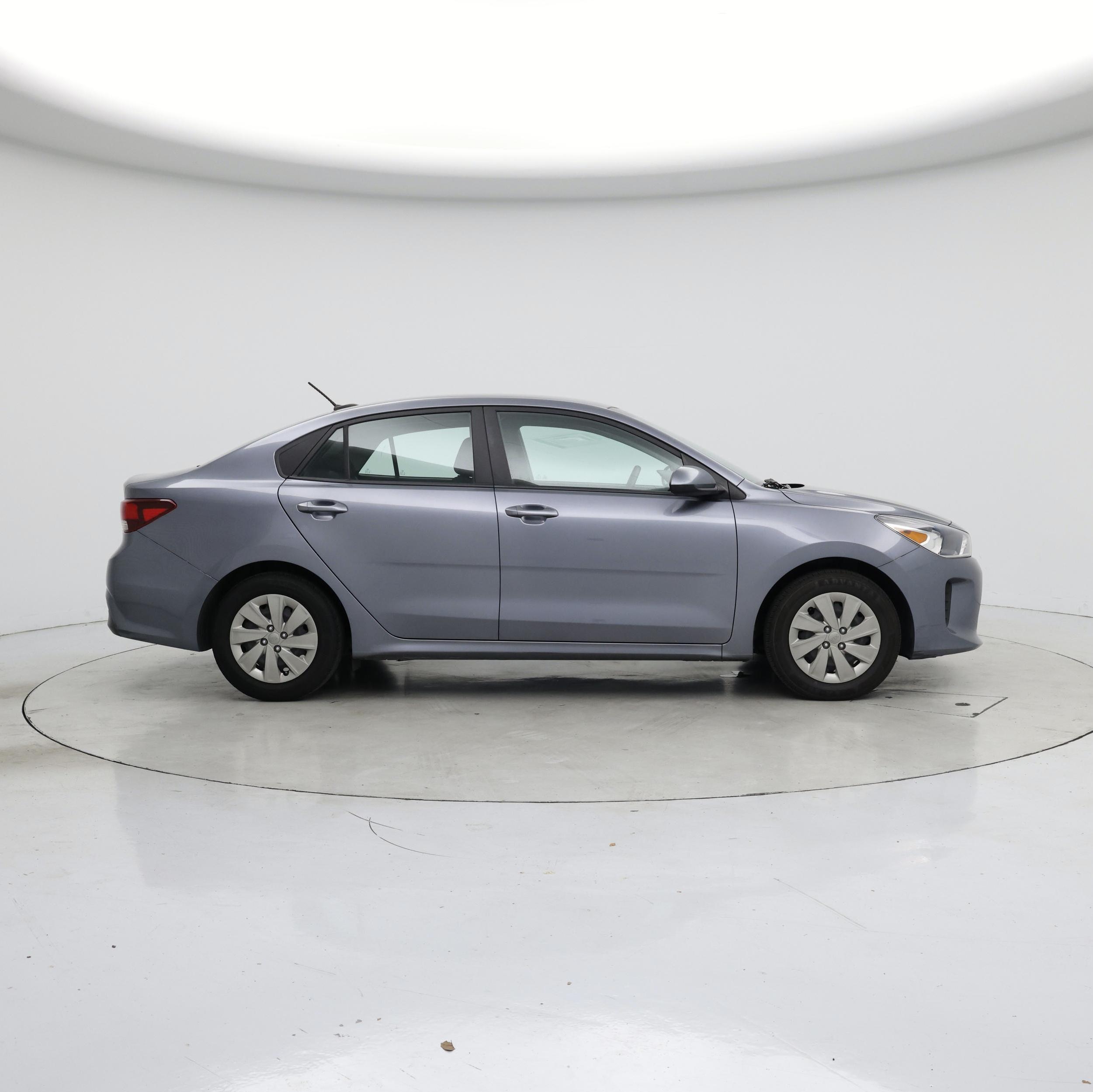 Thumbnail: 2020 Kia Rio - 7