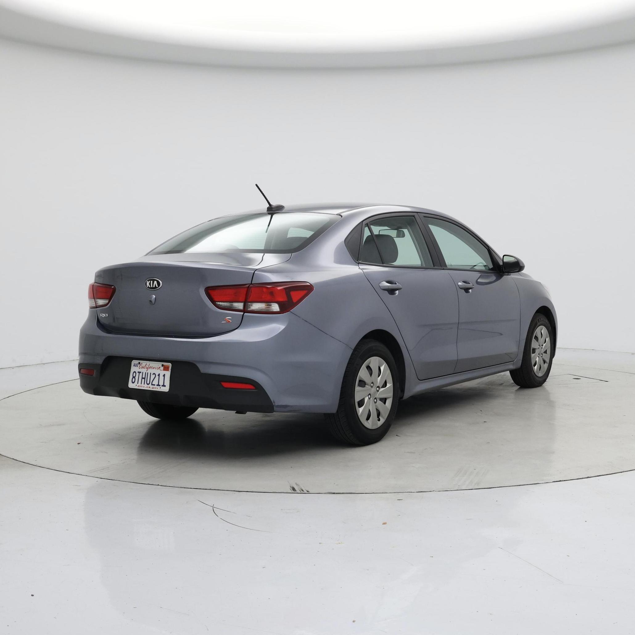 Thumbnail: 2020 Kia Rio - 8