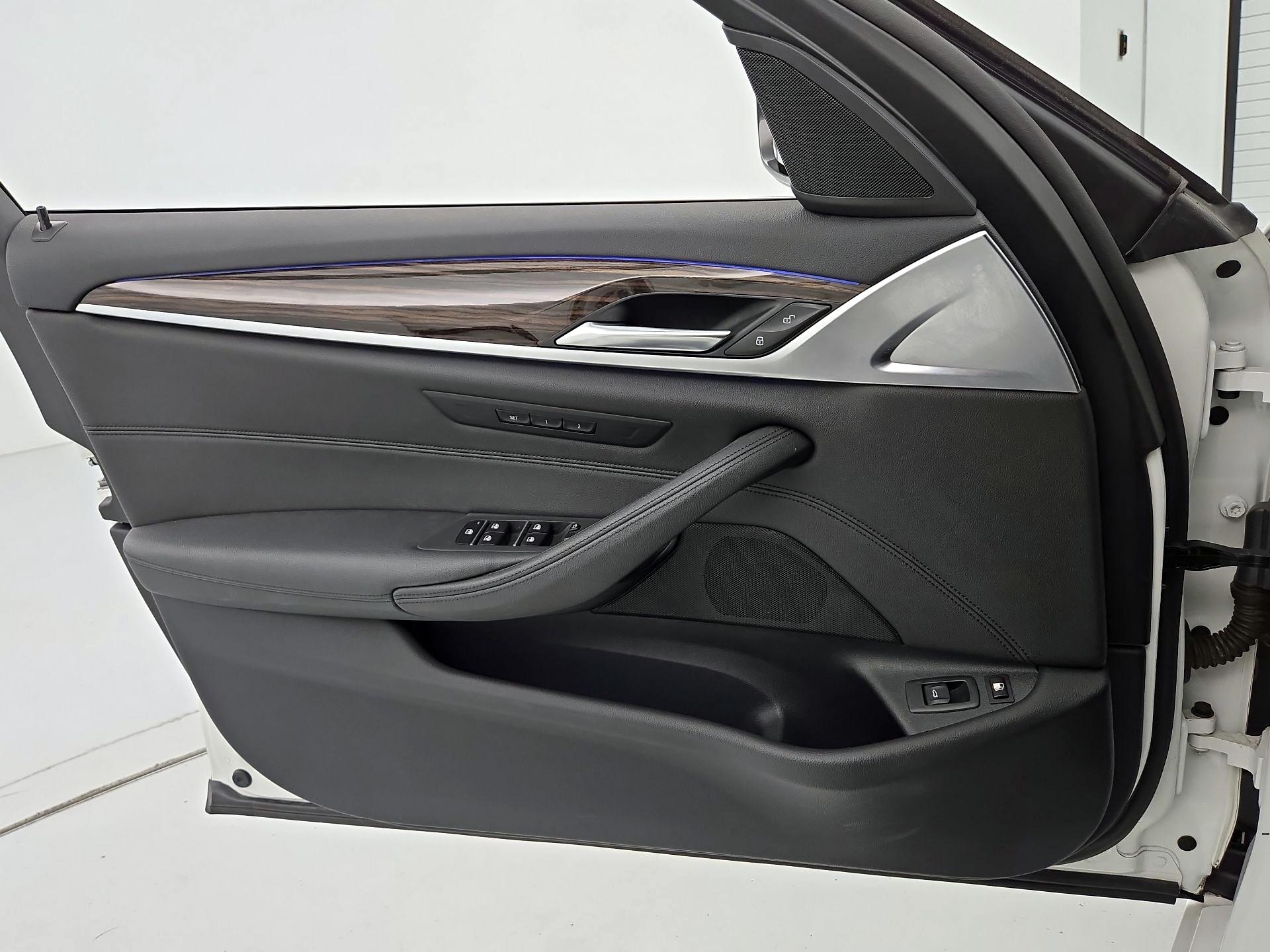 Thumbnail: 2019 BMW 5 Series - 12