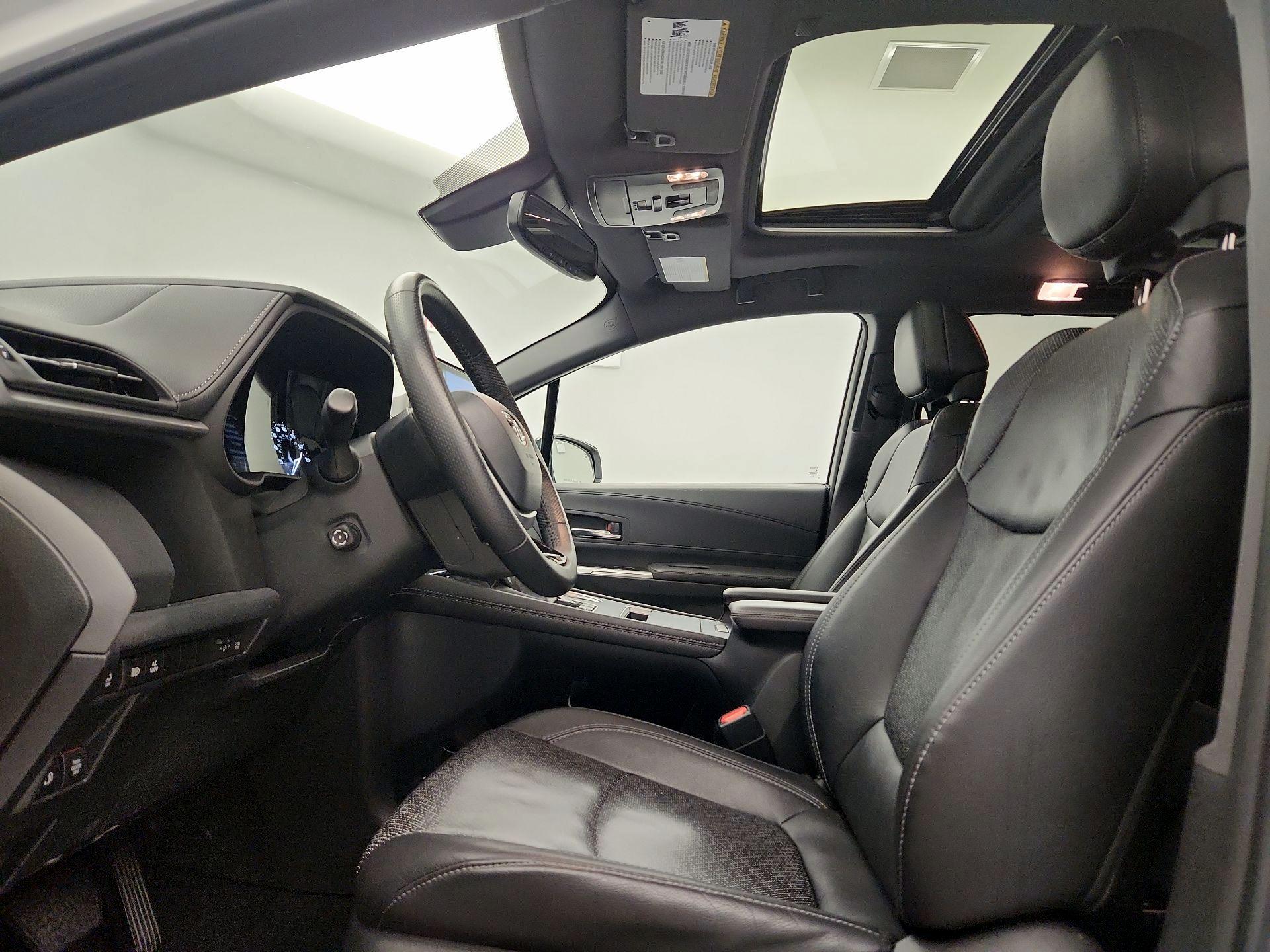 Thumbnail: 2023 Toyota Sienna - 20