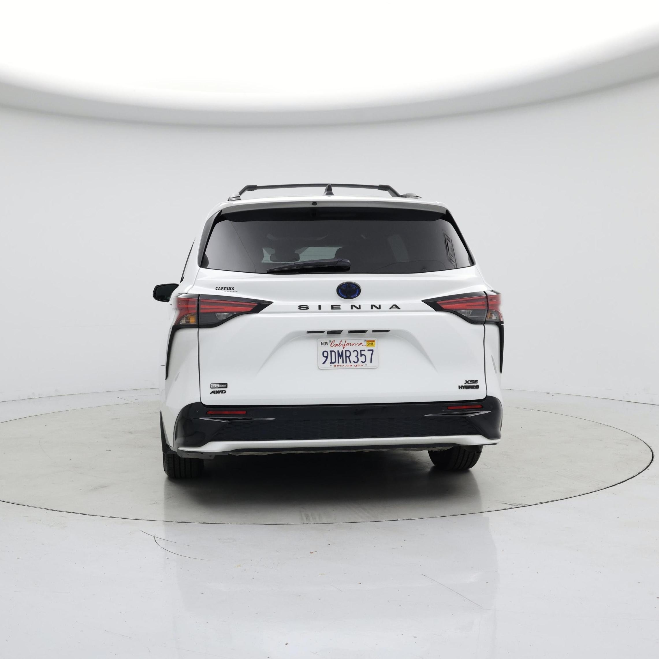 Thumbnail: 2023 Toyota Sienna - 6