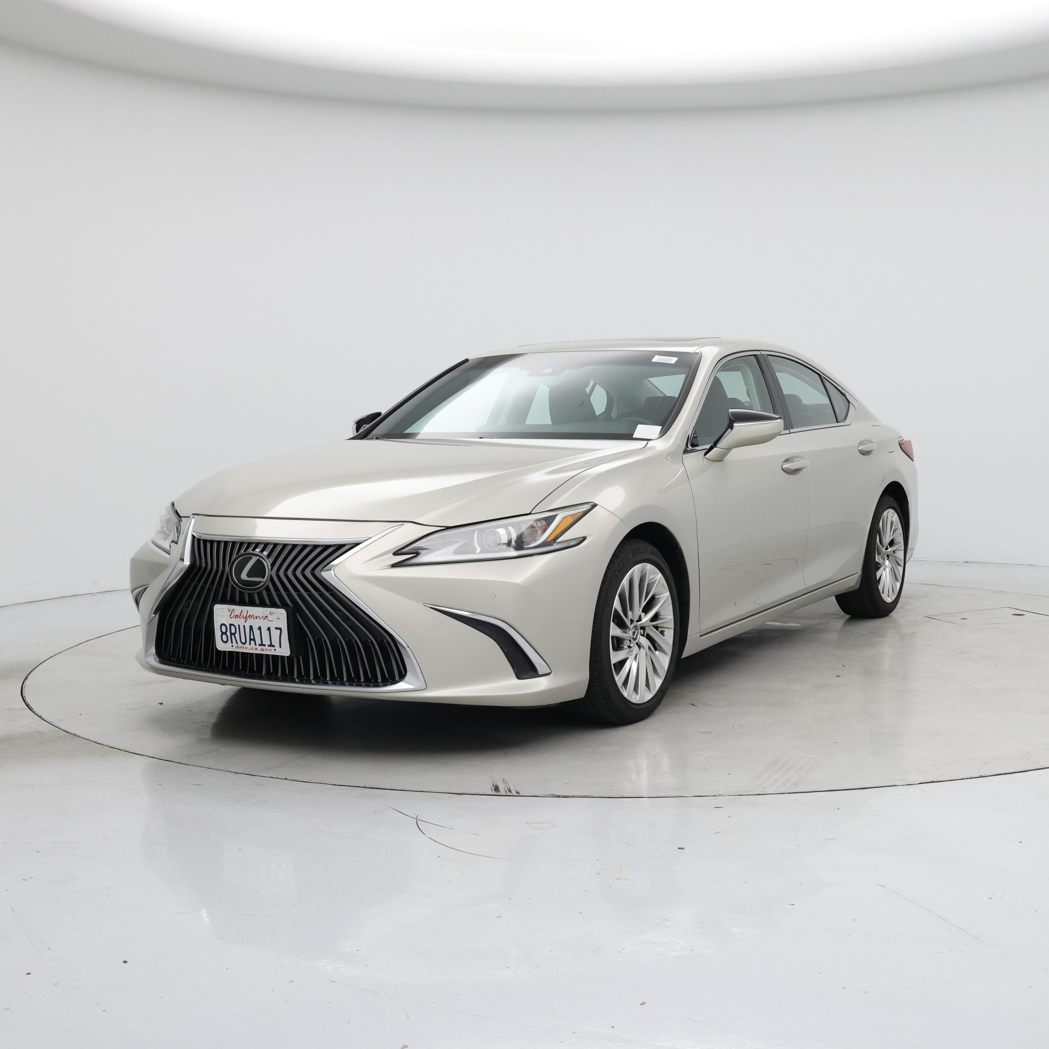 Thumbnail: 2020 Lexus ES - 4