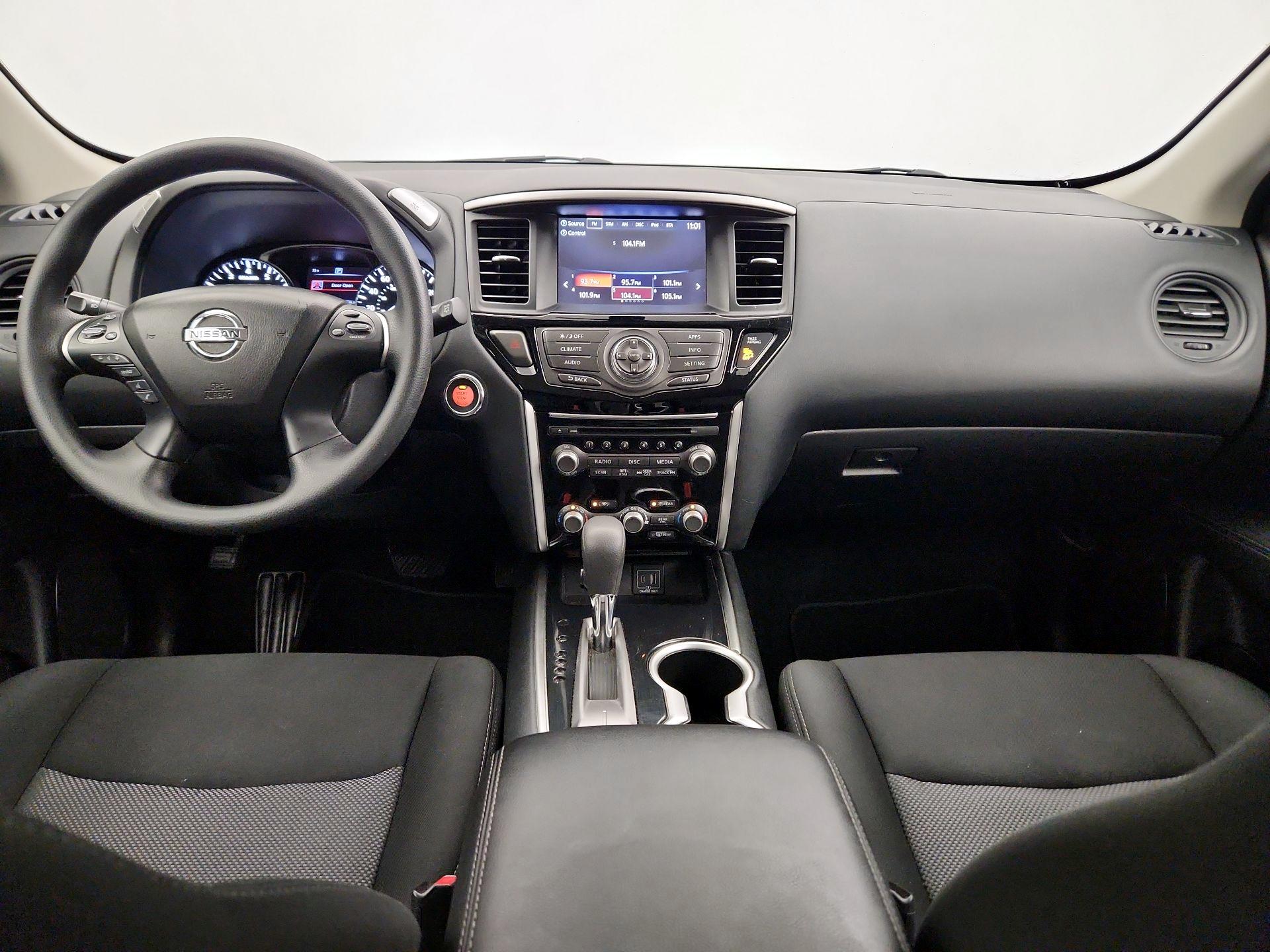 Thumbnail: 2020 Nissan Pathfinder - 9