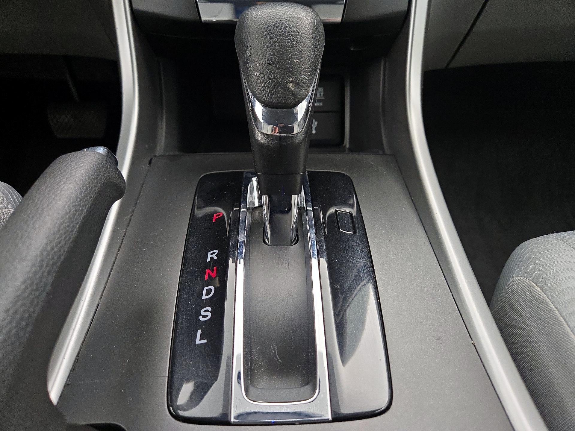 Thumbnail: 2015 Honda Accord - 17