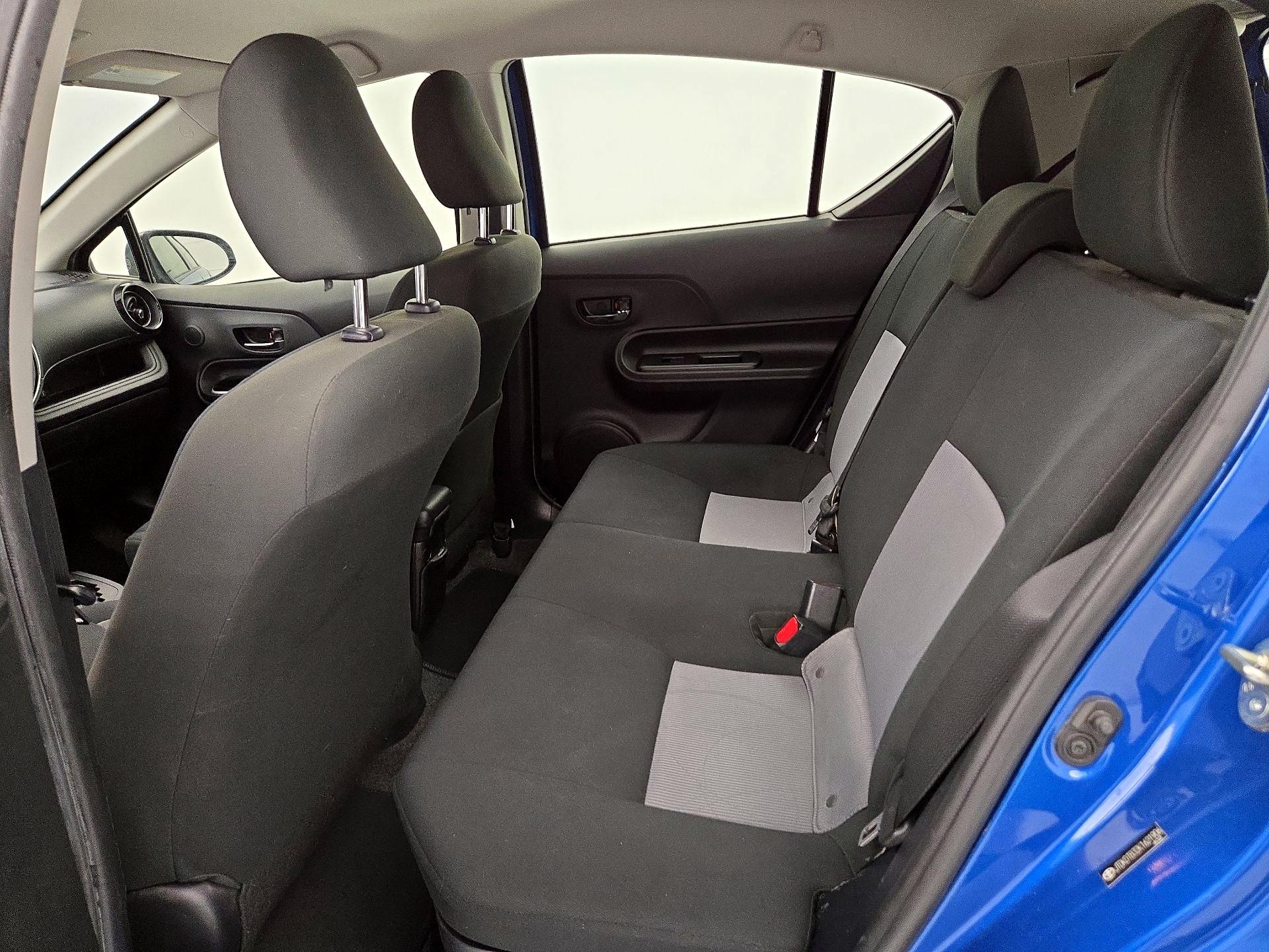 Thumbnail: 2019 Toyota Prius c - 19