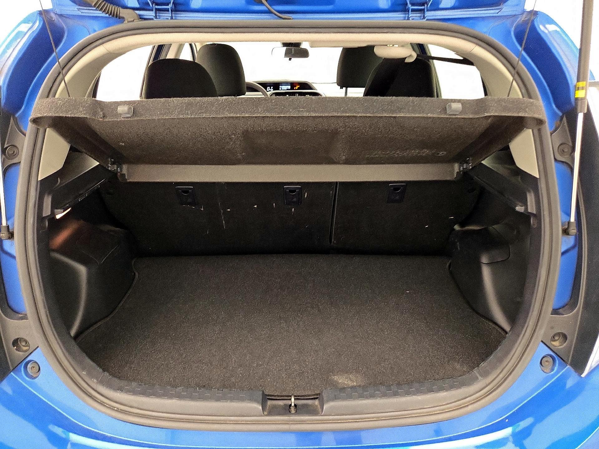 Thumbnail: 2019 Toyota Prius c - 20