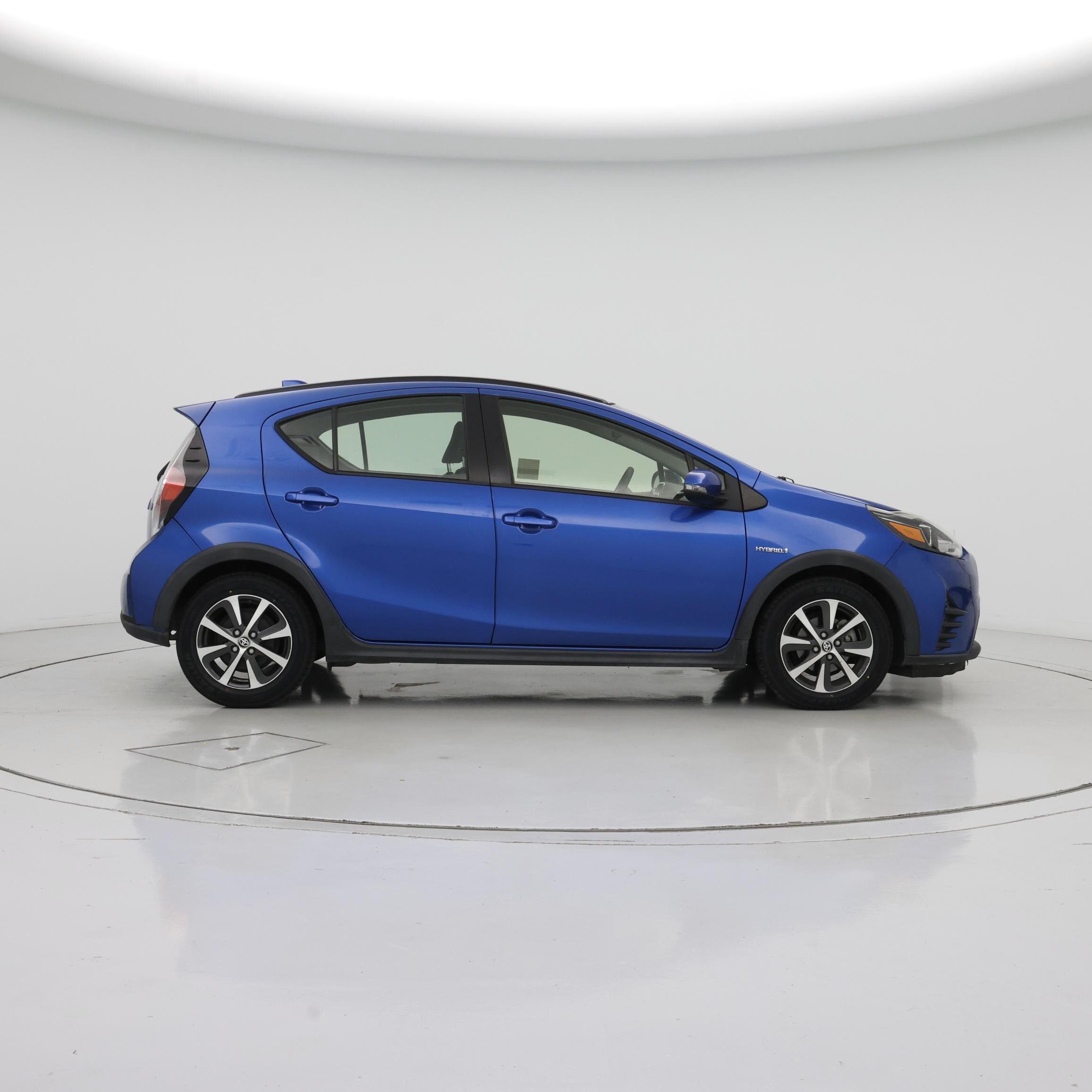 Thumbnail: 2019 Toyota Prius c - 7