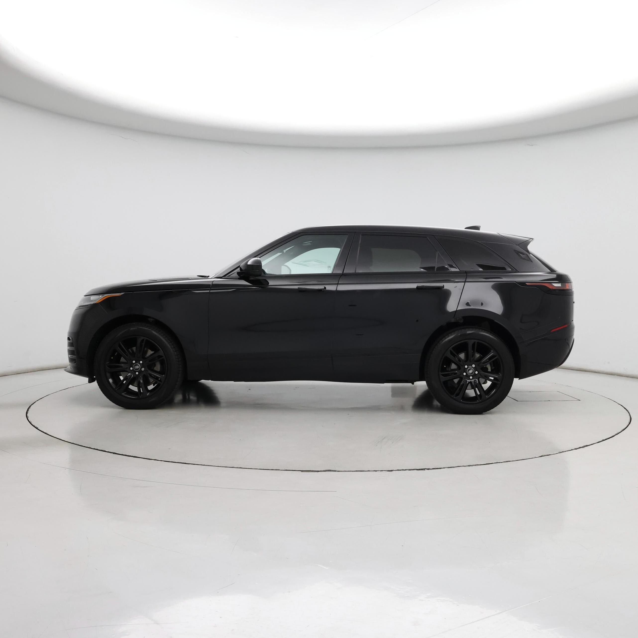 Thumbnail: 2023 Land Rover Range Rover Velar - 3
