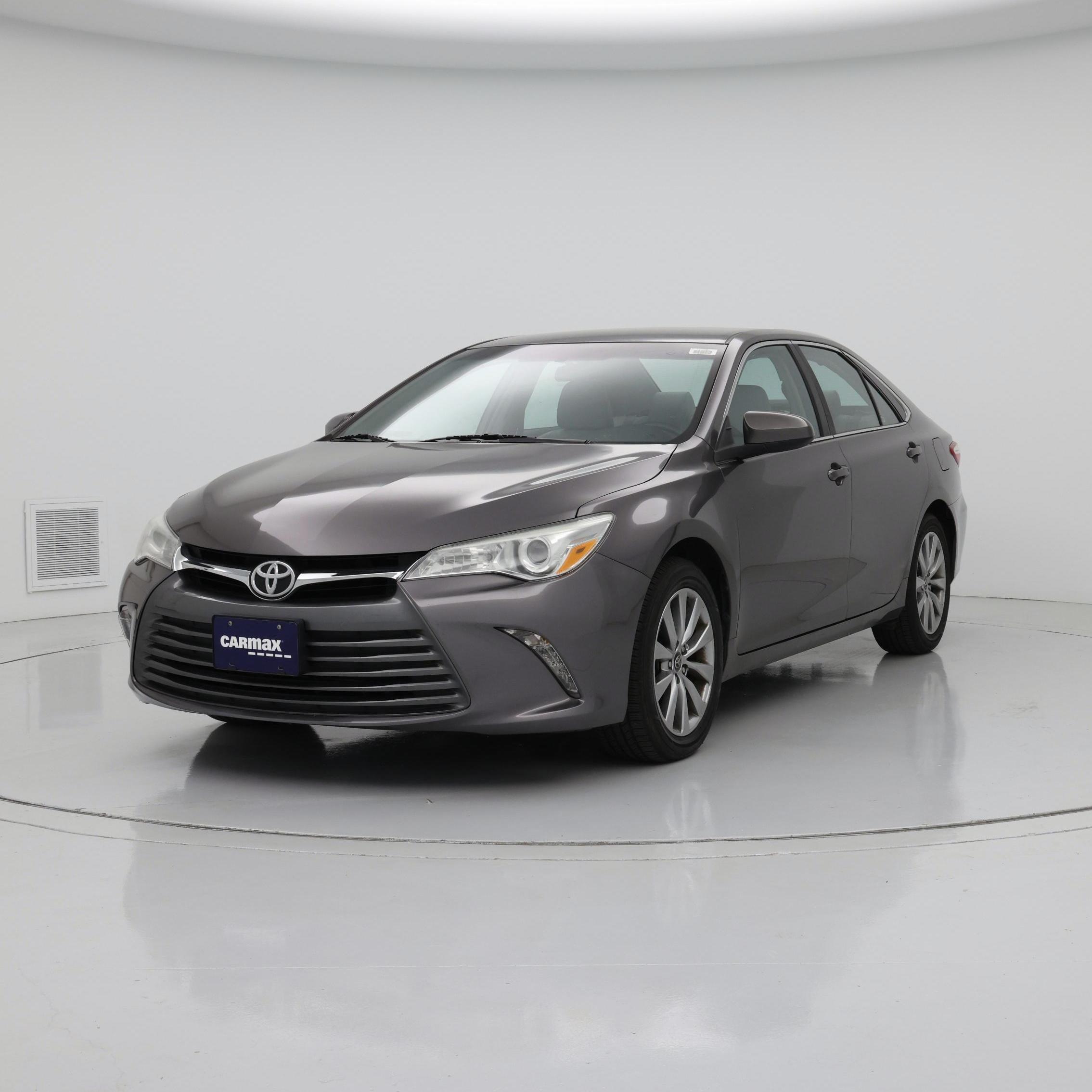 Thumbnail: 2016 Toyota Camry - 4