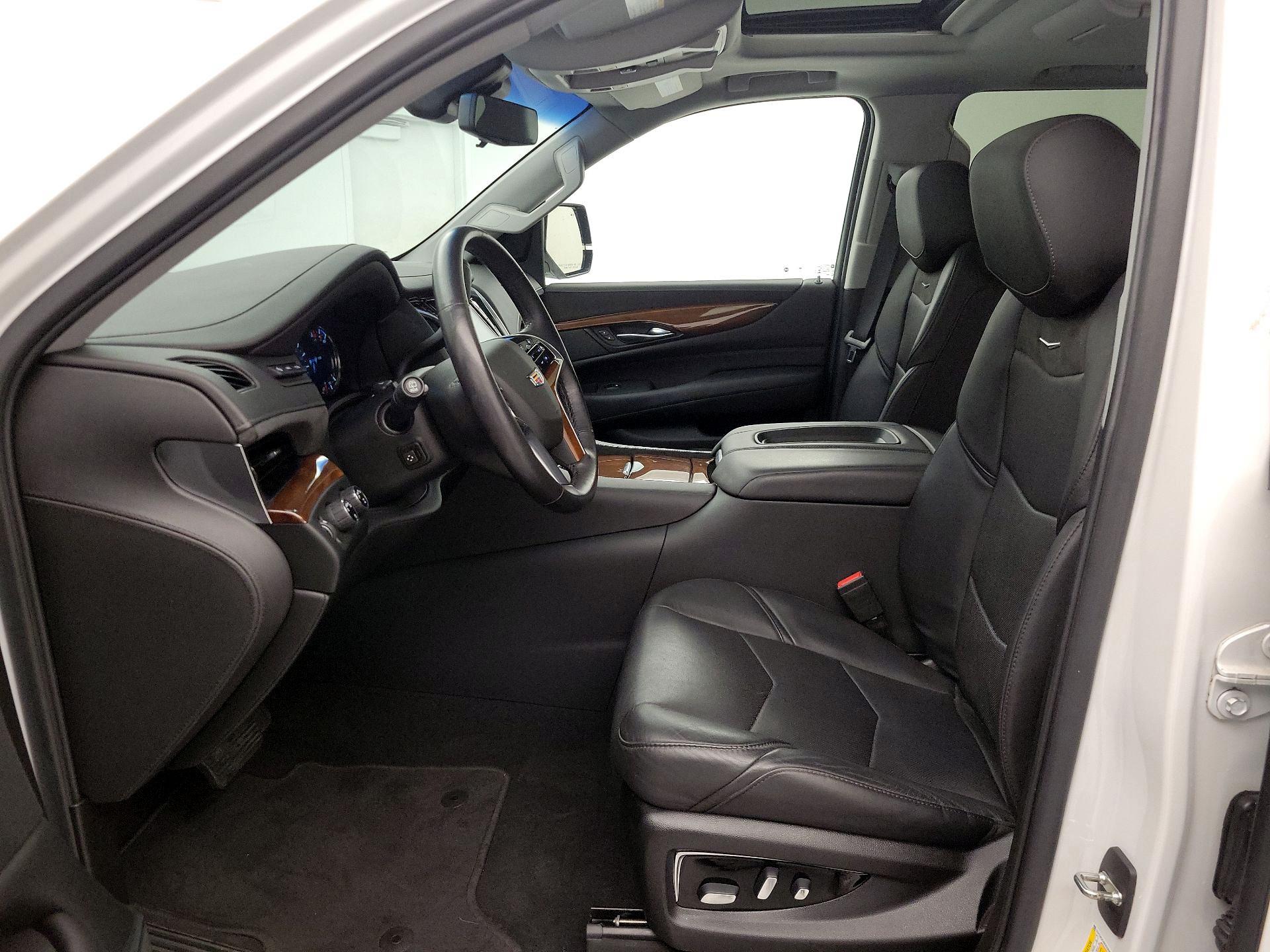 Thumbnail: 2019 Cadillac Escalade - 11