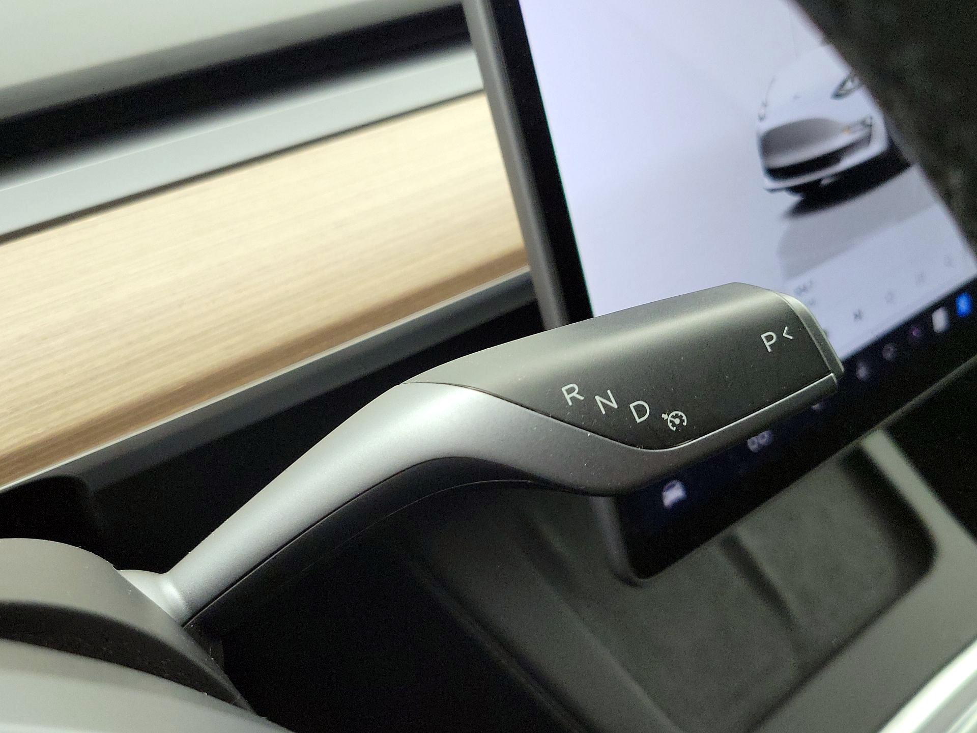 Thumbnail: 2023 Tesla Model 3 - 17