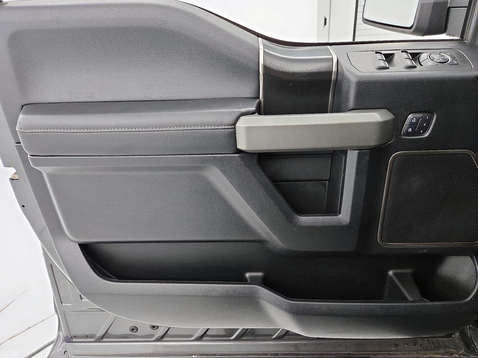Thumbnail: 2017 Ford F-150 - 12